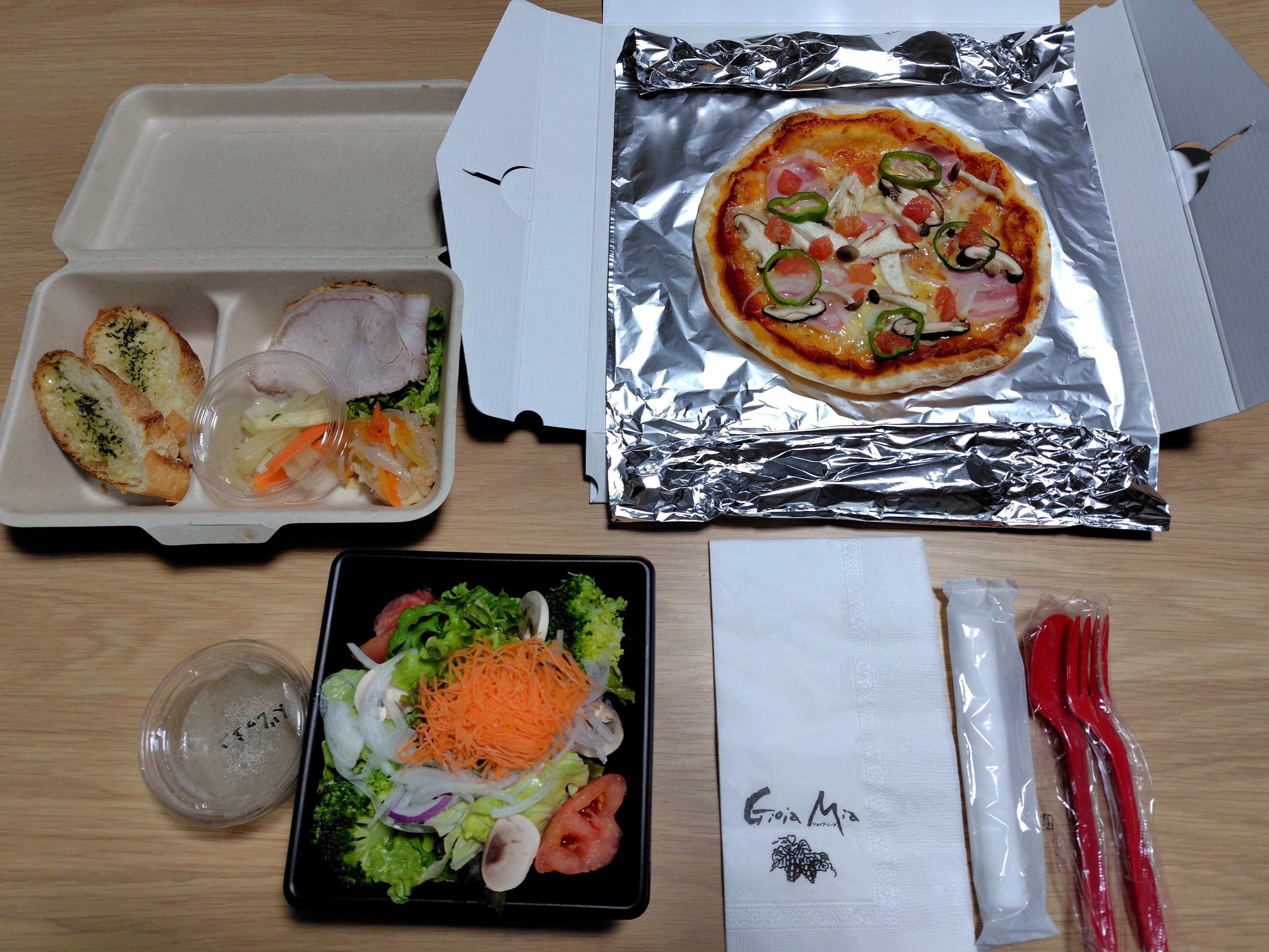 夕食テイクアウト（１名様向け基本セット例）