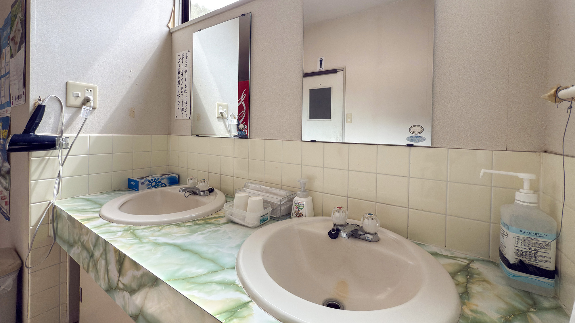 #館内　共用洗面所