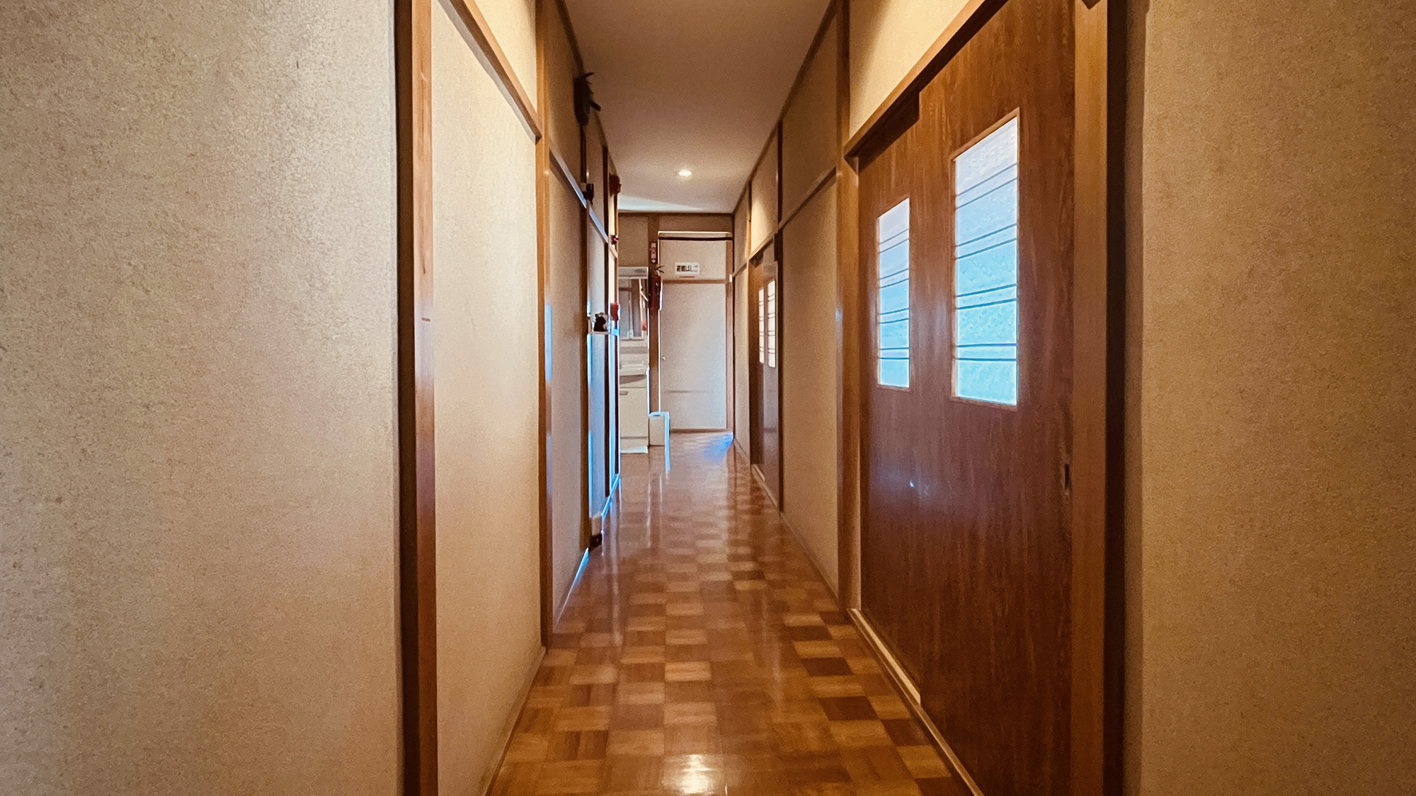 館内廊下イメージ*