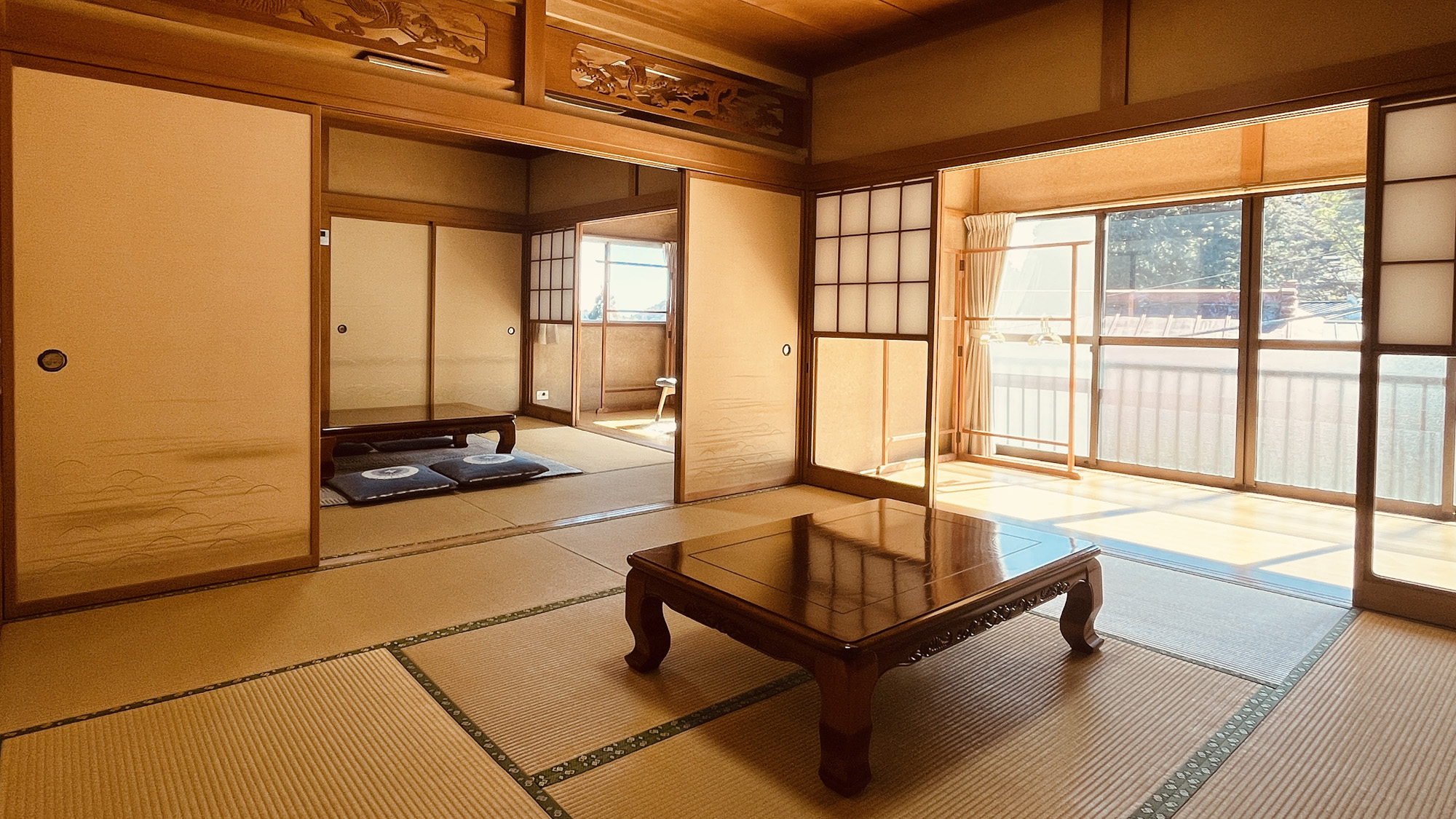 和室8畳&times;８畳（梅）2間続きなのでファミリーやグループにおすすめです。*