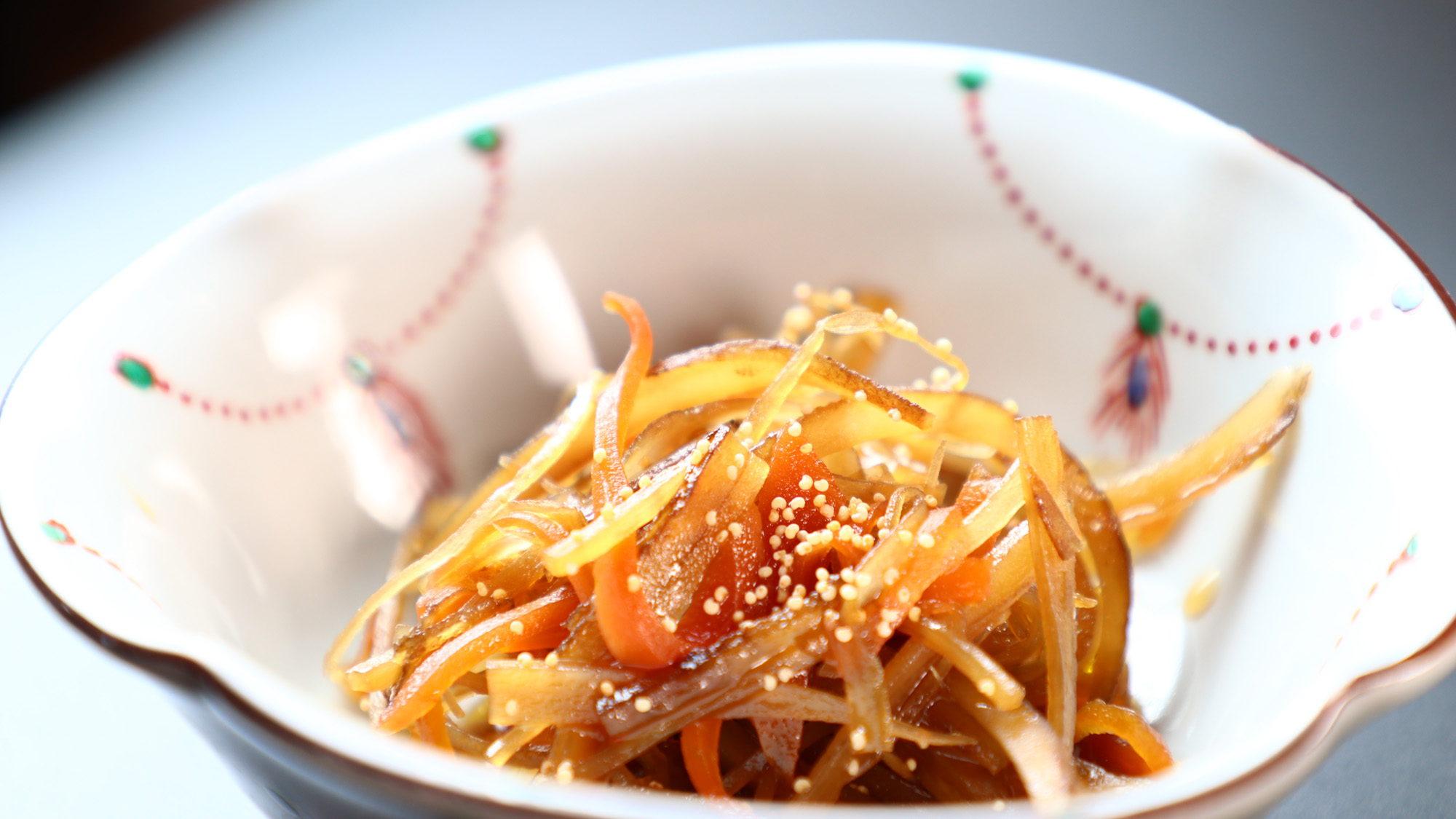 夕食_きんぴらごぼう_お酒のアテにもご飯のお供にもピッタリ