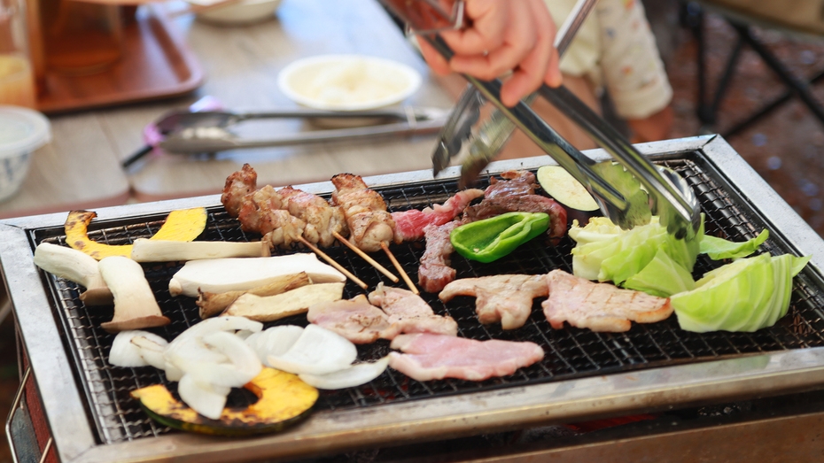 【1泊2食】「売木産炭火焼きBBQ」やわらかい信州産のお肉と甘い自家製高原野菜を香ばしく♪