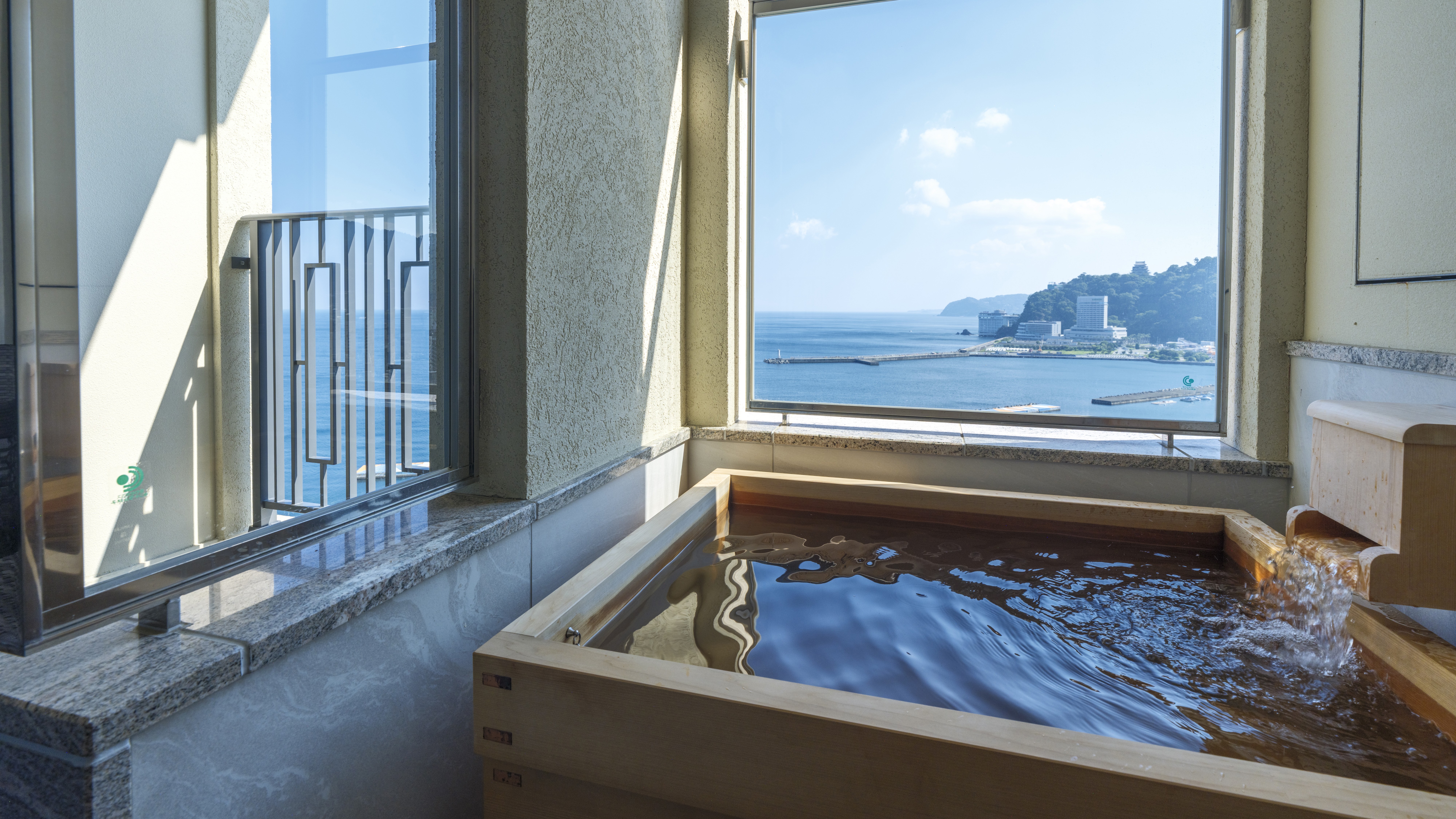 【客室風呂】オーシャンビューの客室風呂※【温泉付】ラビスタツイン《イースト※