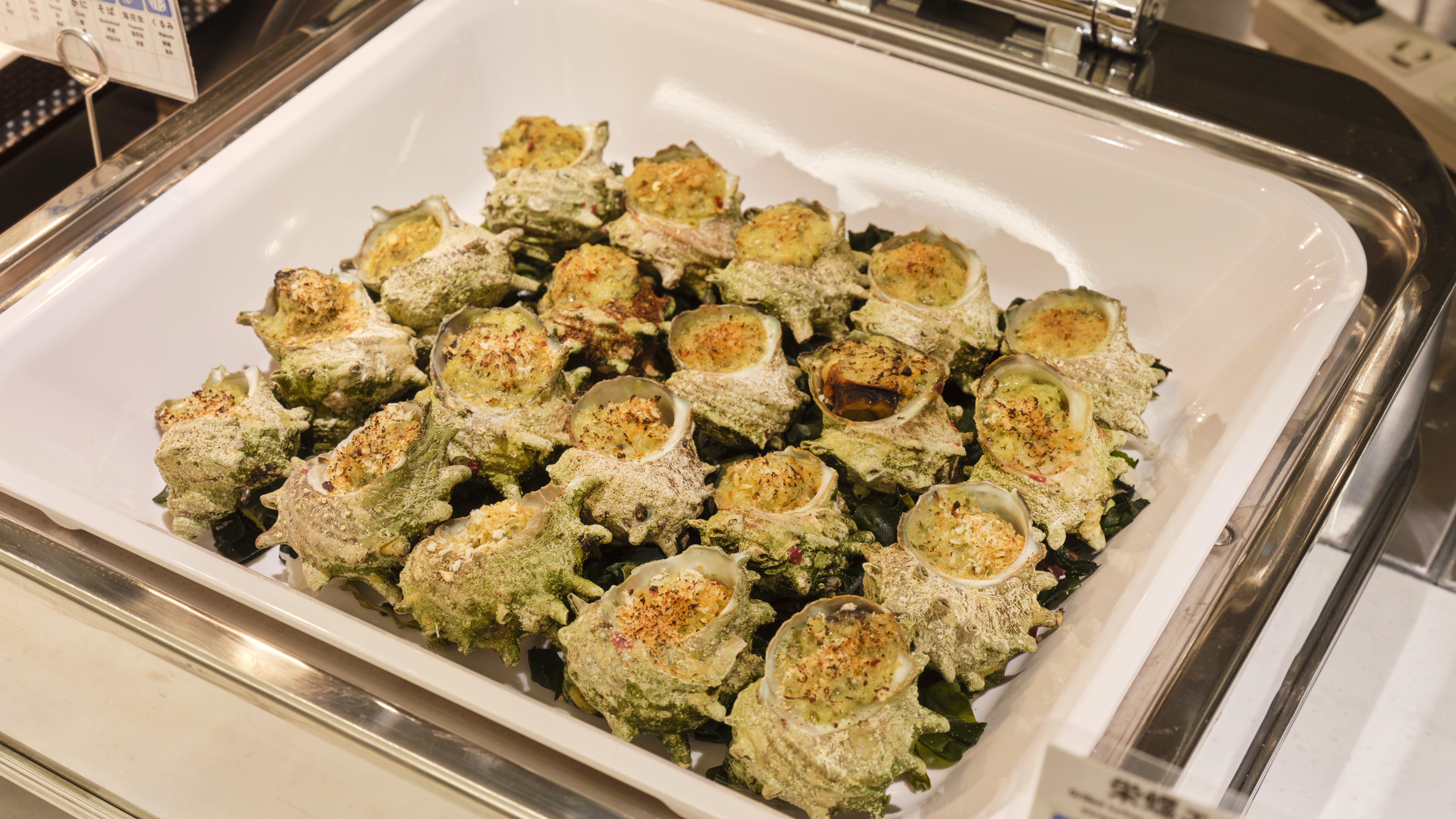 【夕食/バイキング】サザエのエスカルゴ風焼き