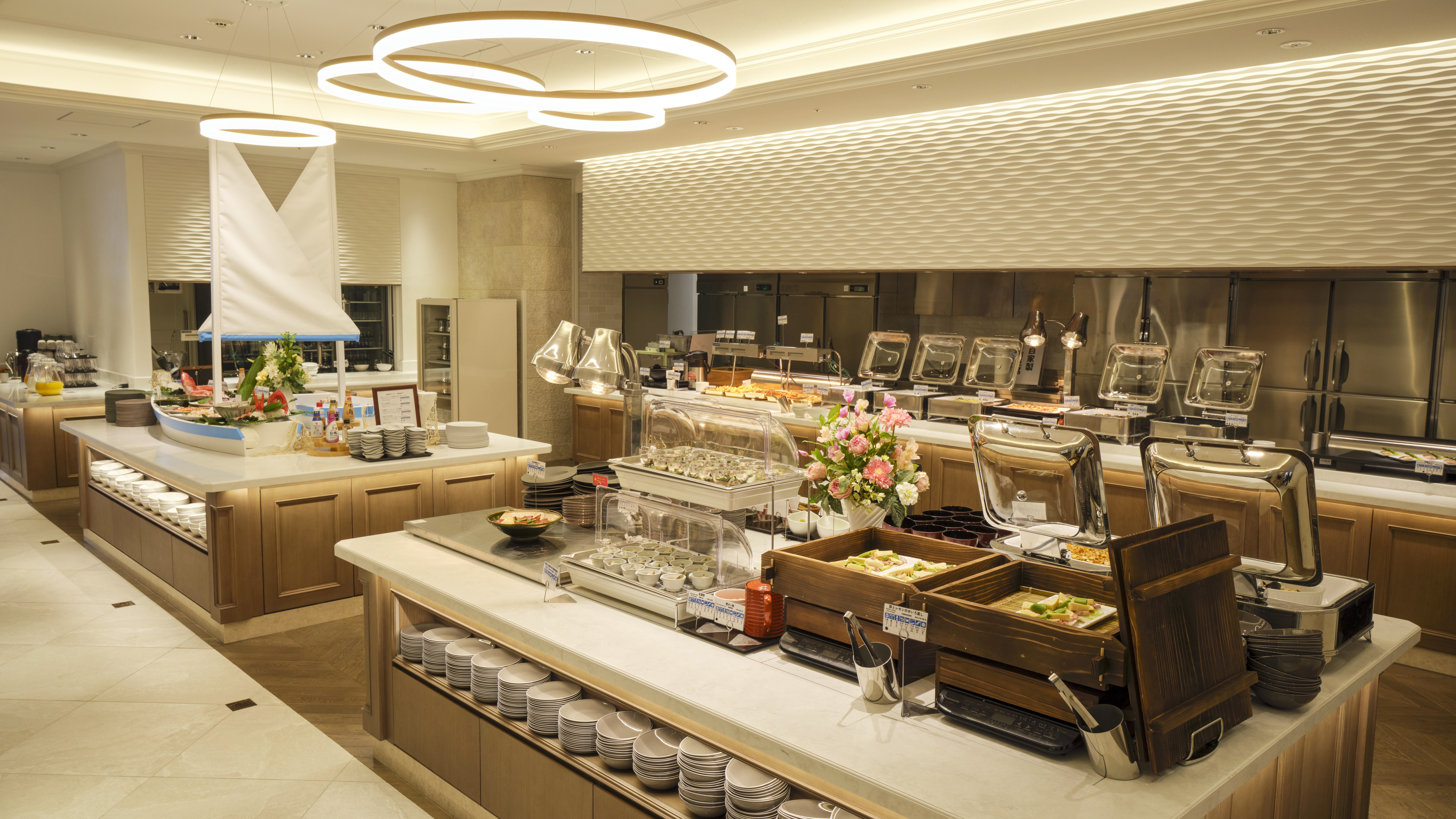 【夕食/バイキング】レストラン