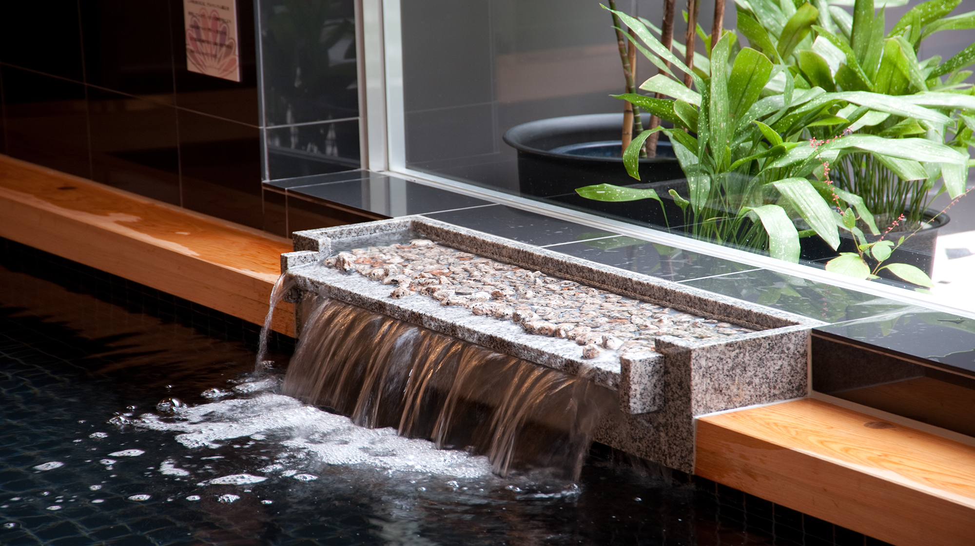 クインテッサホテル渡辺通　大浴場