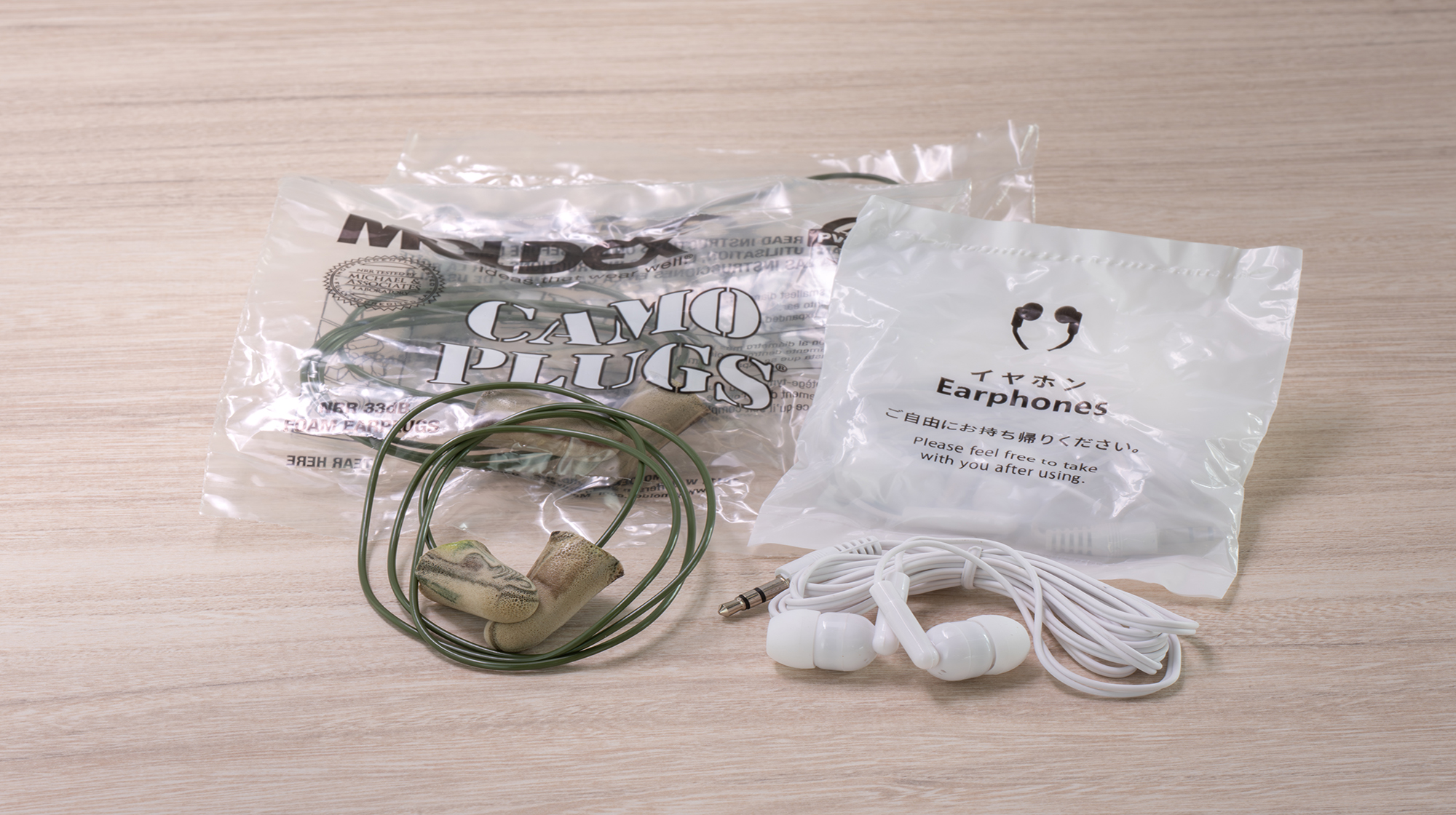 キャビン専用イヤホン&耳栓