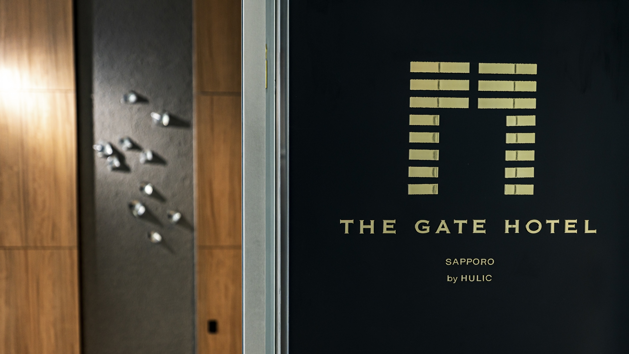 エレベーターホール（1F）