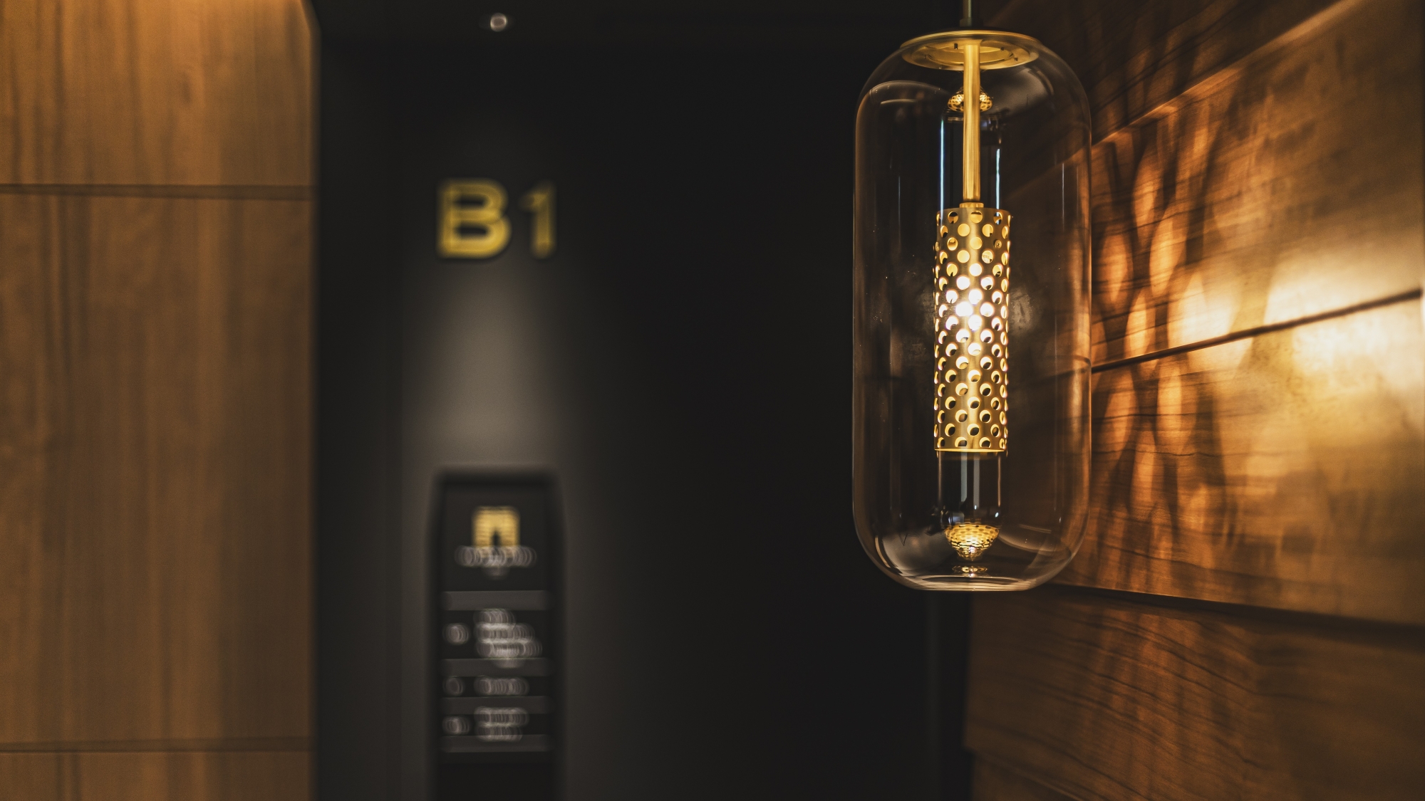 エレベーターホール（B1F）