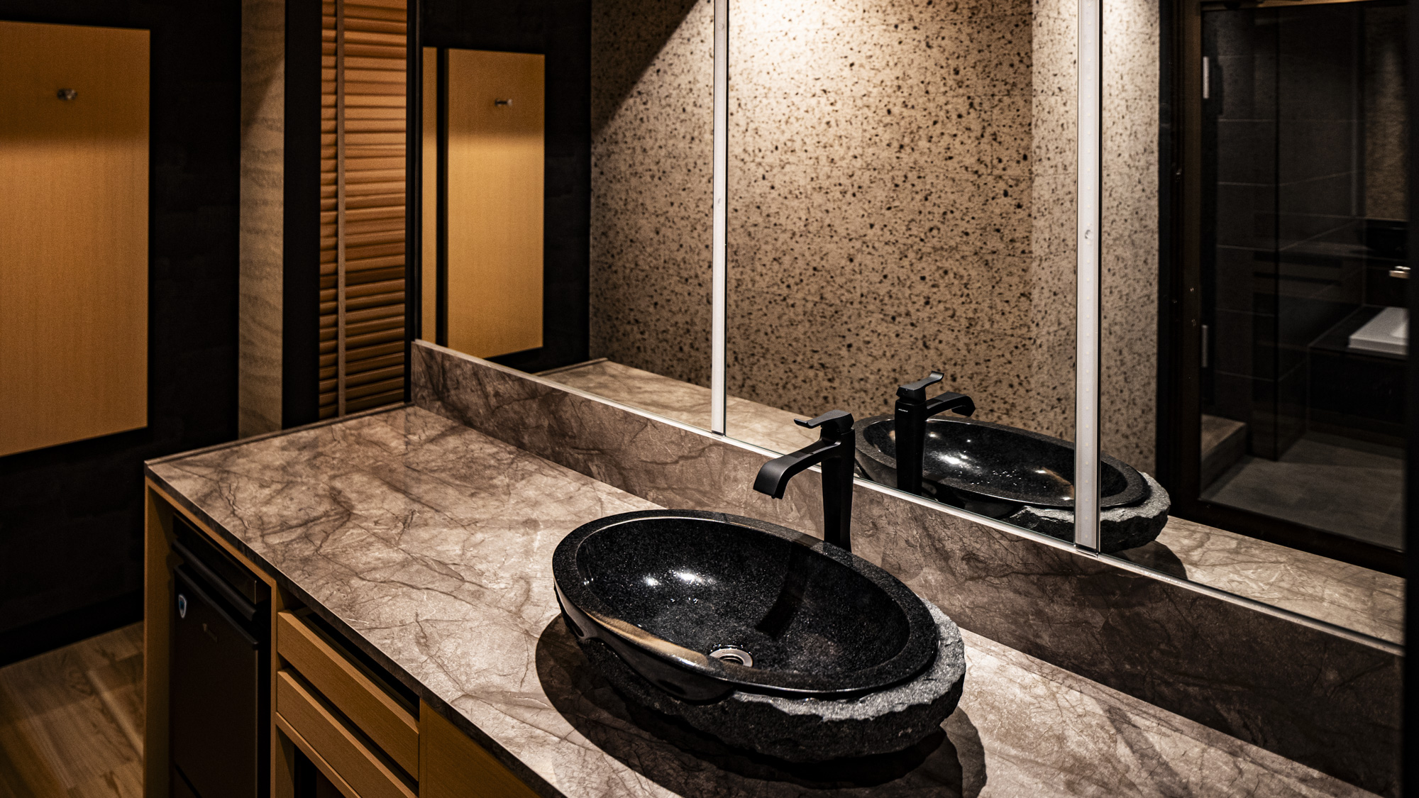 フィンランドサウナ・ツイン60