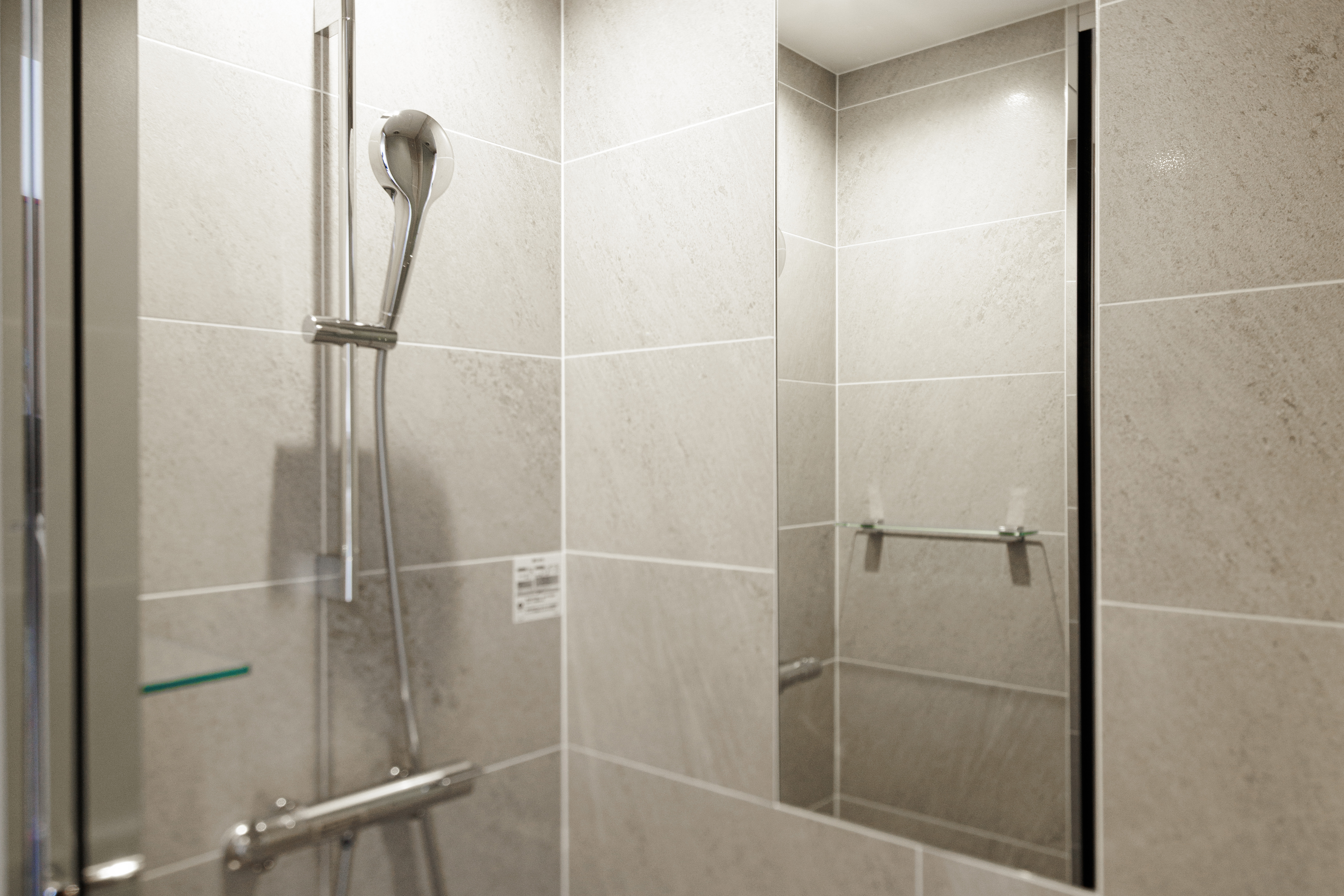 シャワーブース