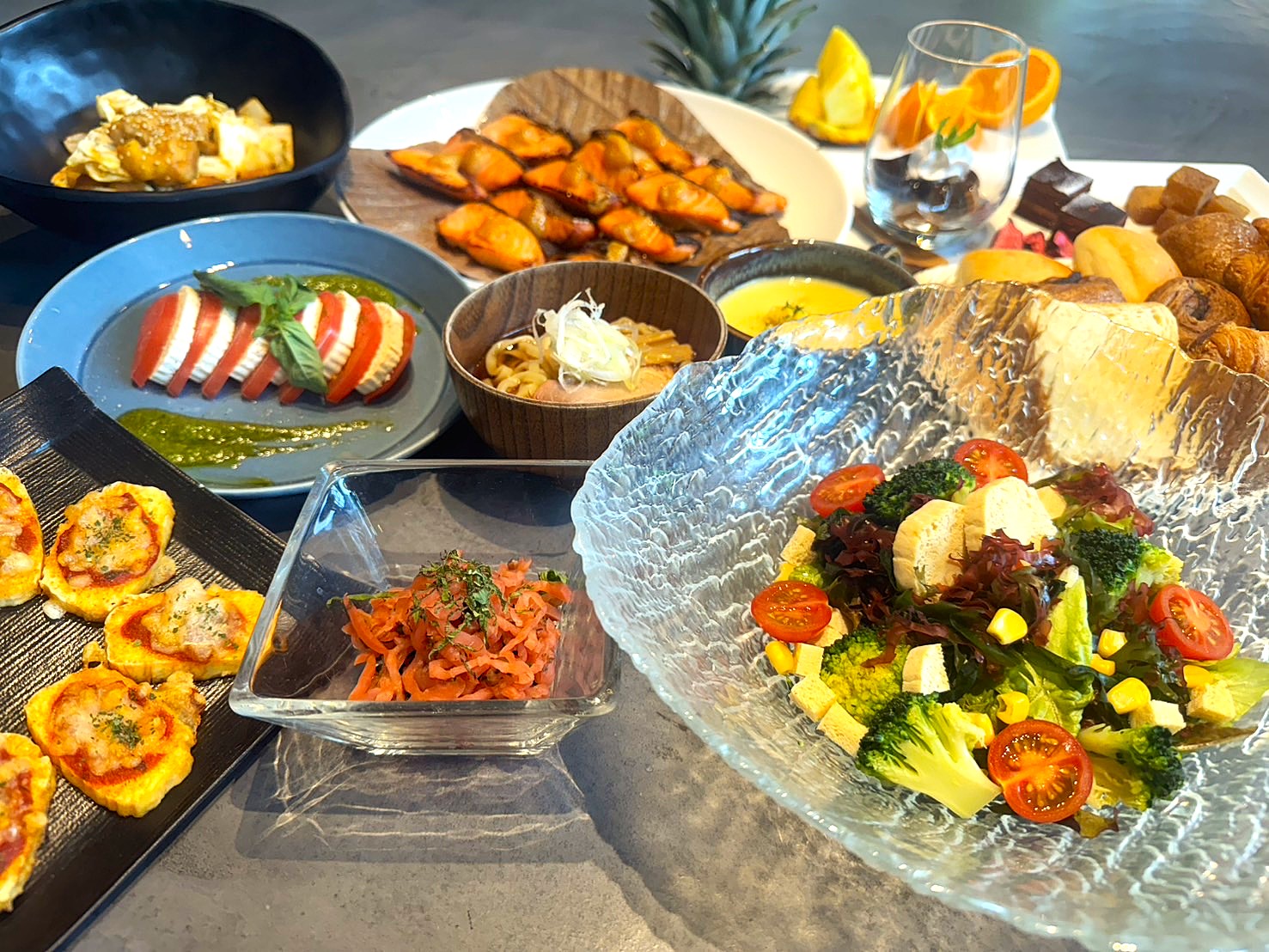 高山名物を楽しめる朝食ビュッフェ