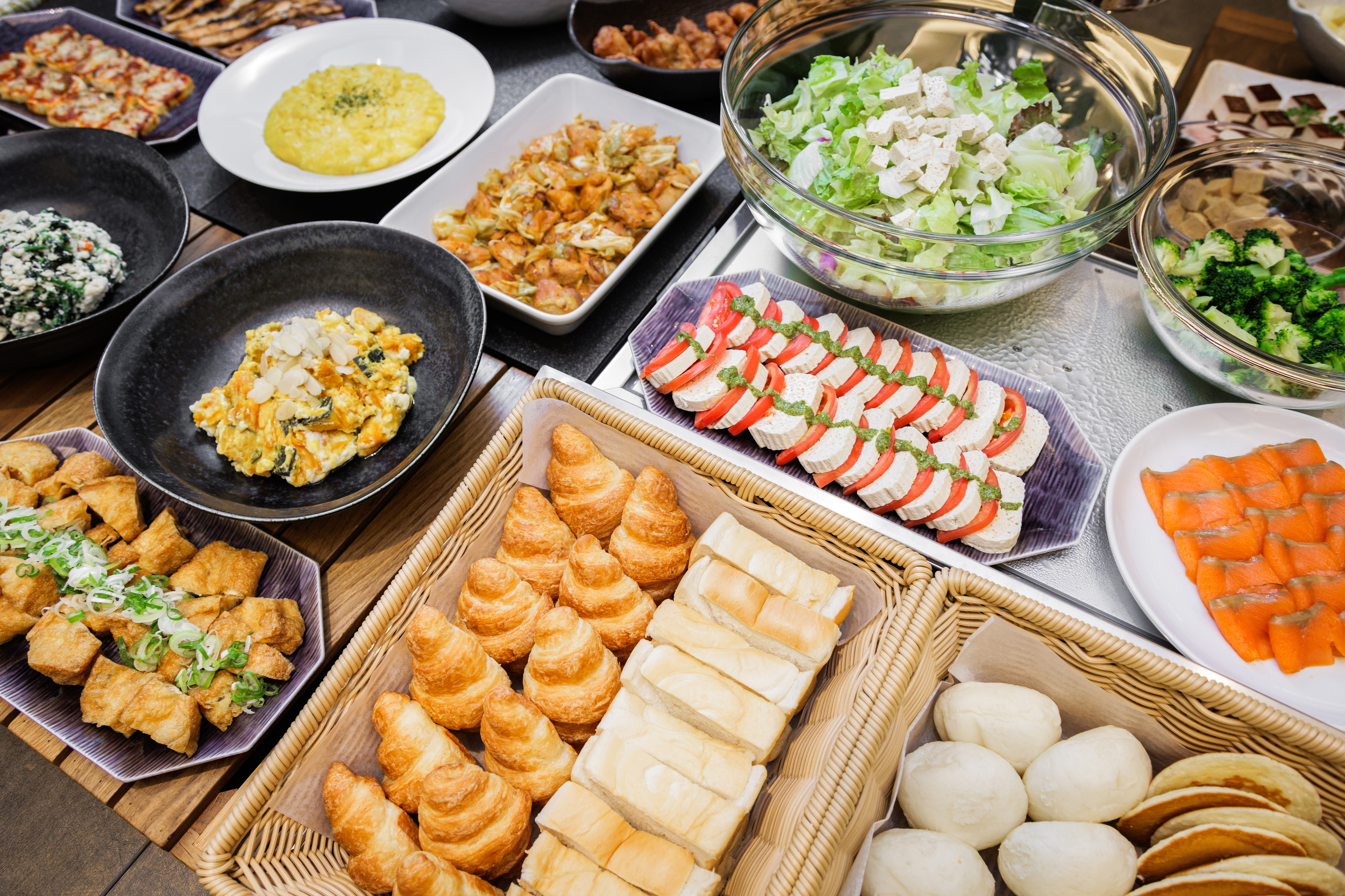 朝食ビュッフェ