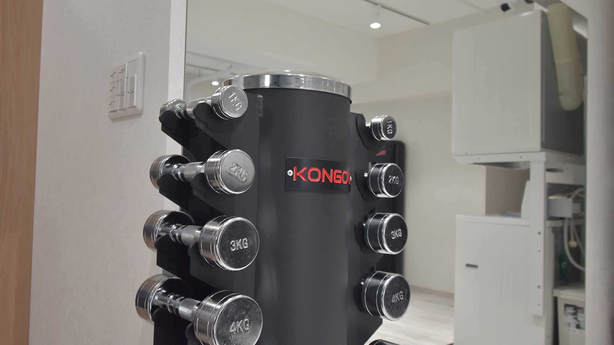 ・【2Fジム】自分の体力や筋力に合わせて細かく負荷を調整できます（別途有料）