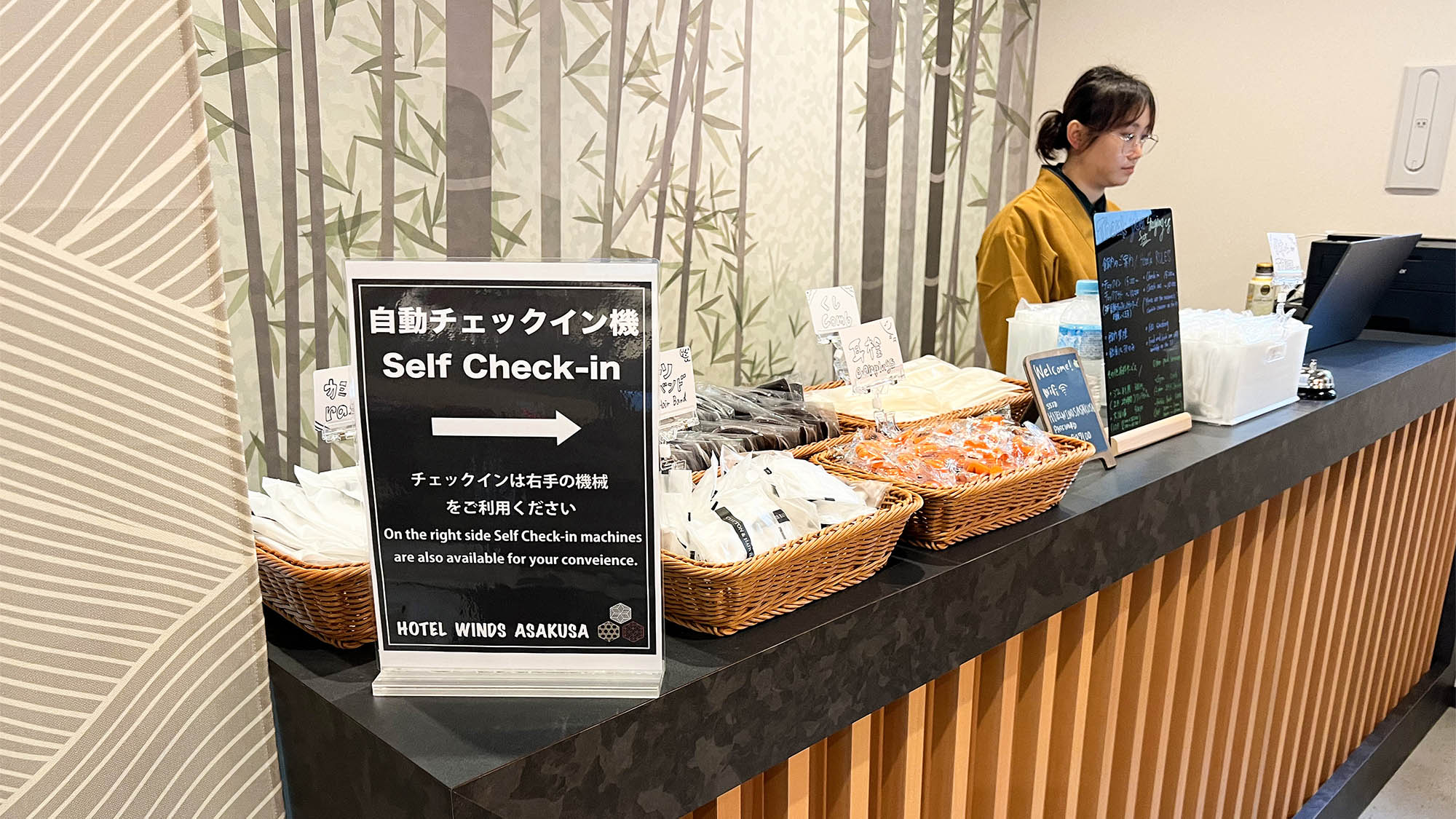 ・【フロント】フロントは3Fにございます。タブレットチェックインでスムーズに入館できます