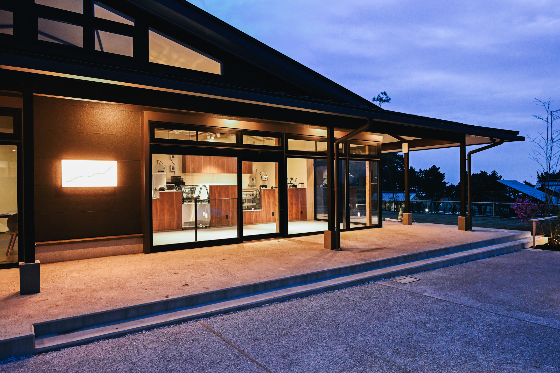 レストラン夜の外観イメージ