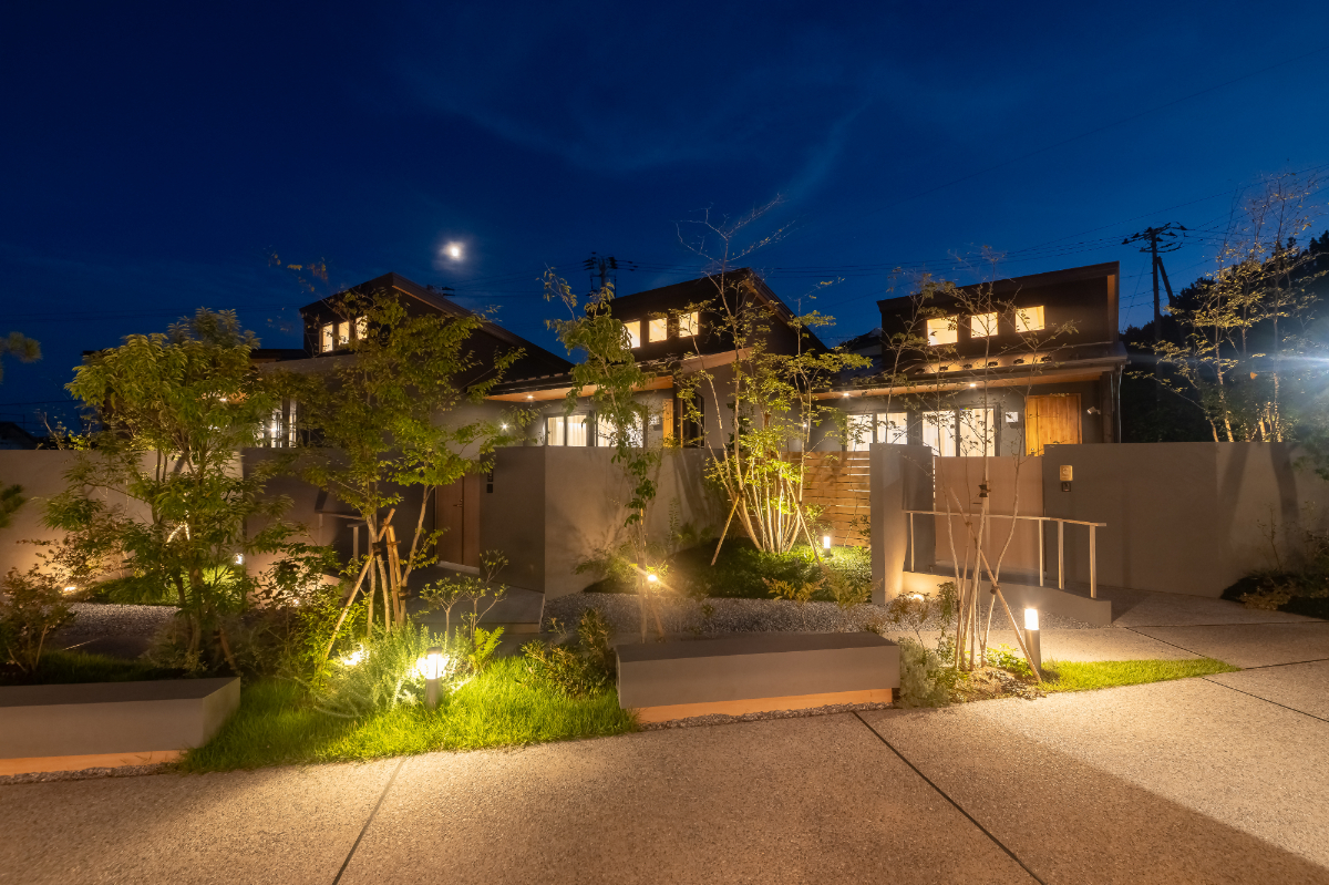 【外観】宿泊棟 夜のイメージ