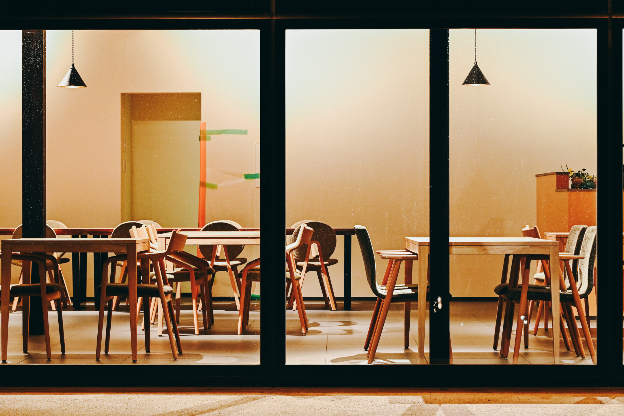 レストラン夜の外観イメージ