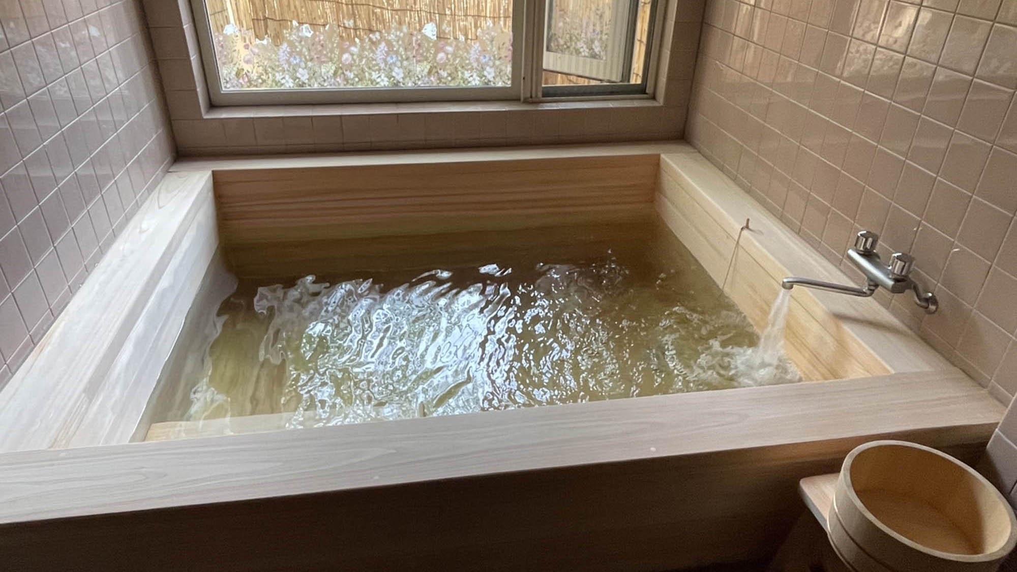 【スダンダード・朝食】朝は那須の恵と美味しいパンで爽やかな目覚めを　体に嬉しい朝食付プラン