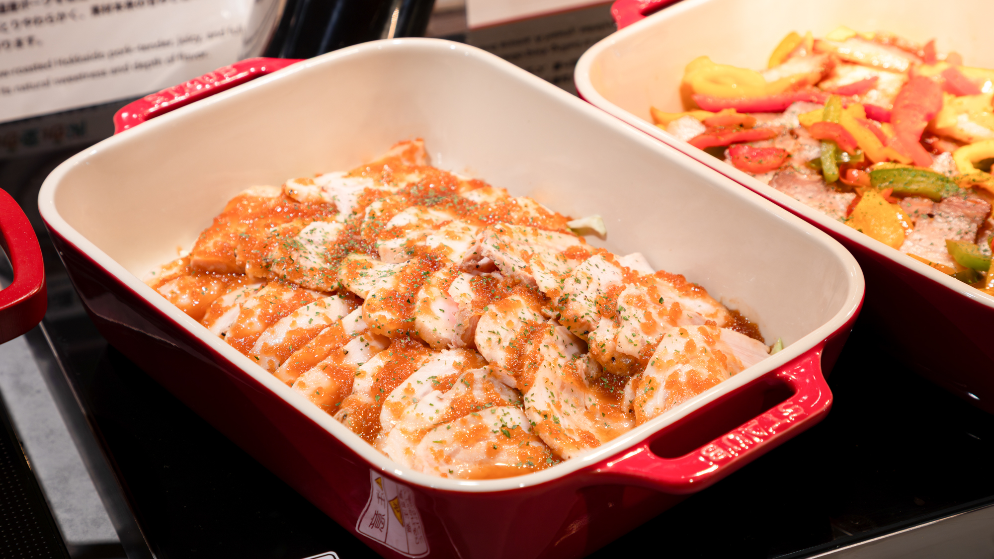 【札幌北口限定ご当地メニュー】北海道産ポークをじっくりロースト、素材本来の甘みと旨みが広がります。