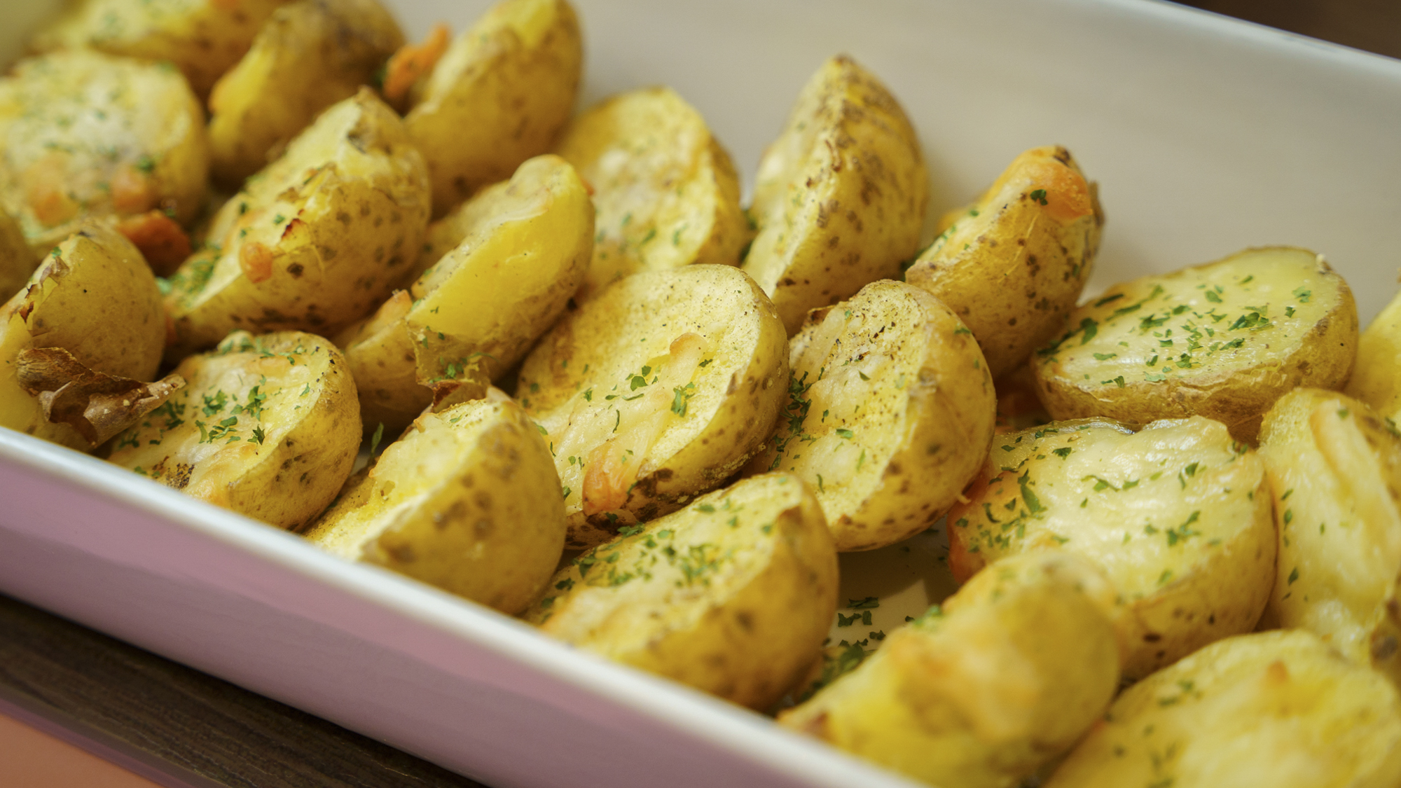 【札幌北口限定ご当地メニュー】（日替わり）ベークドポテト