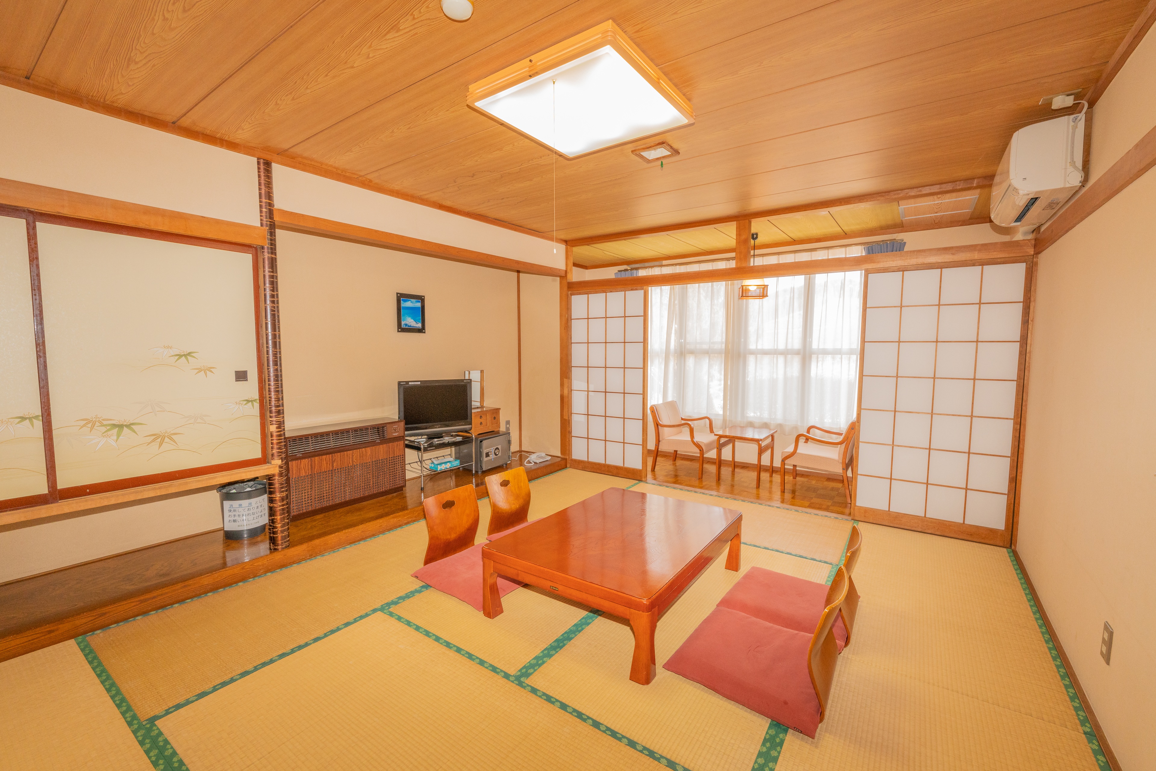 本館10畳
