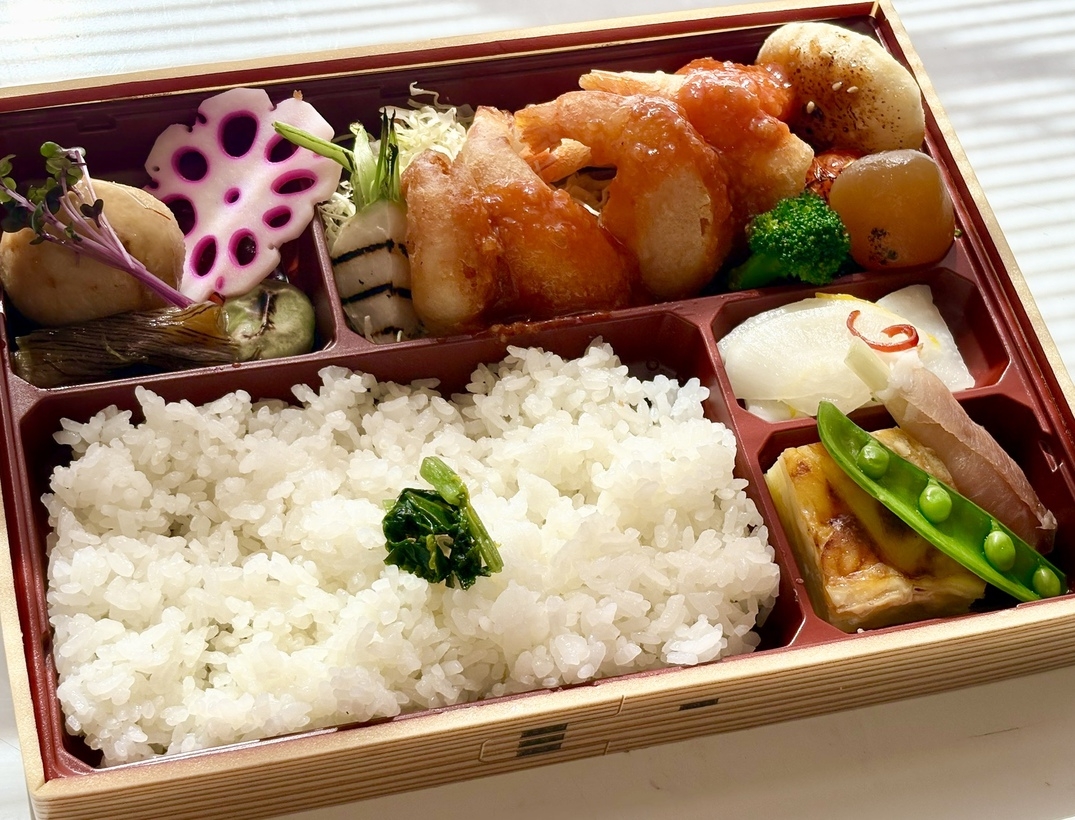 【選べるごちそう弁当】夕食付プランでホテル＆スパを満喫！◇朝食無料◇さらに嬉しい無料特典料も♪♪