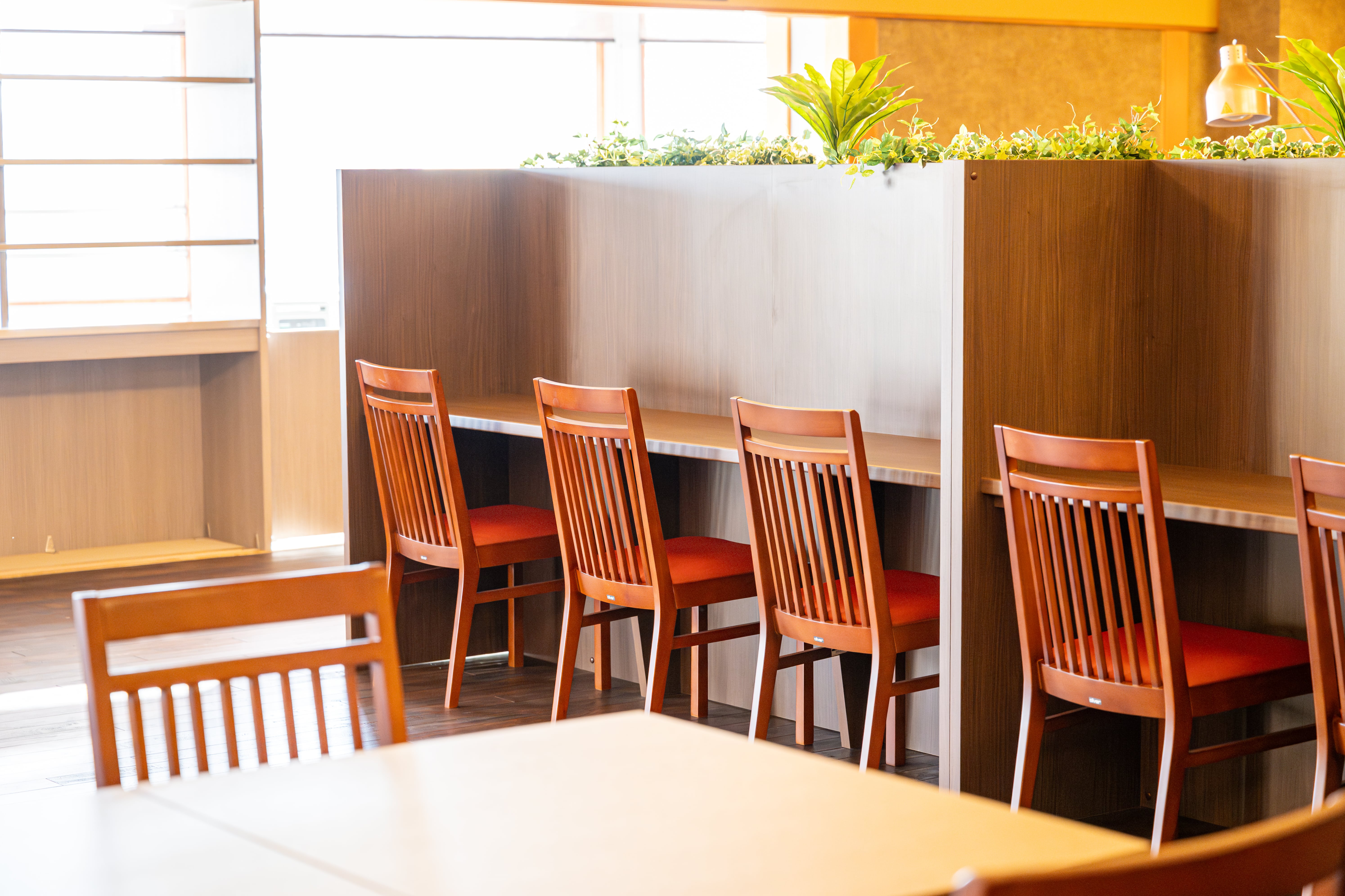 カウンター形式のお席も(/・&omega;・)/