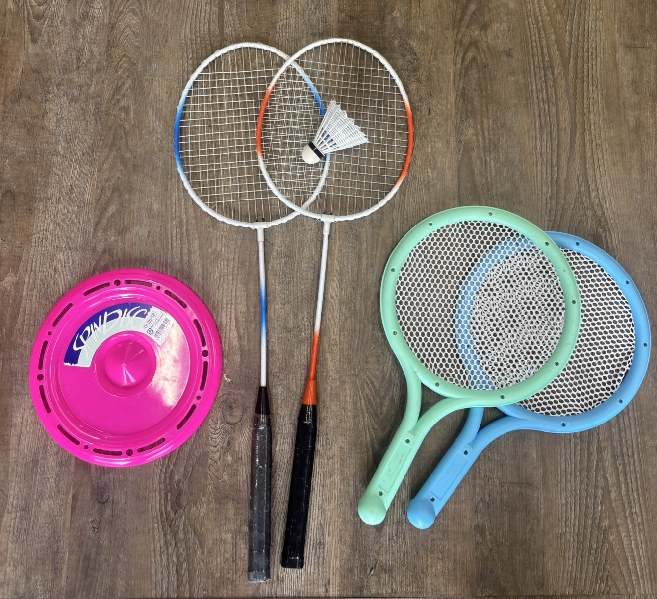 【無料貸し出し】バドミントン、フリスビーなど