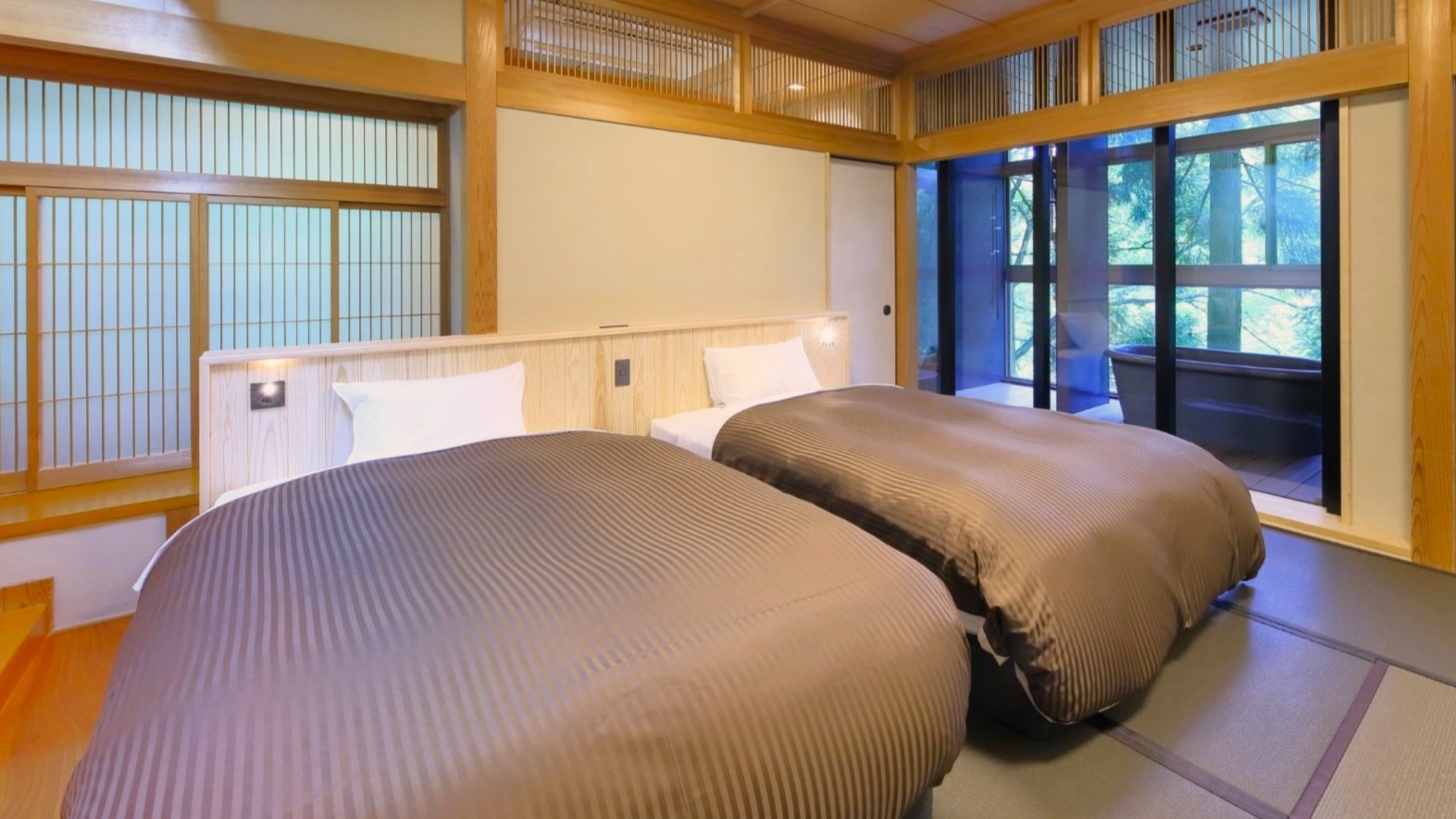 温泉半露天風呂付き特別和洋室