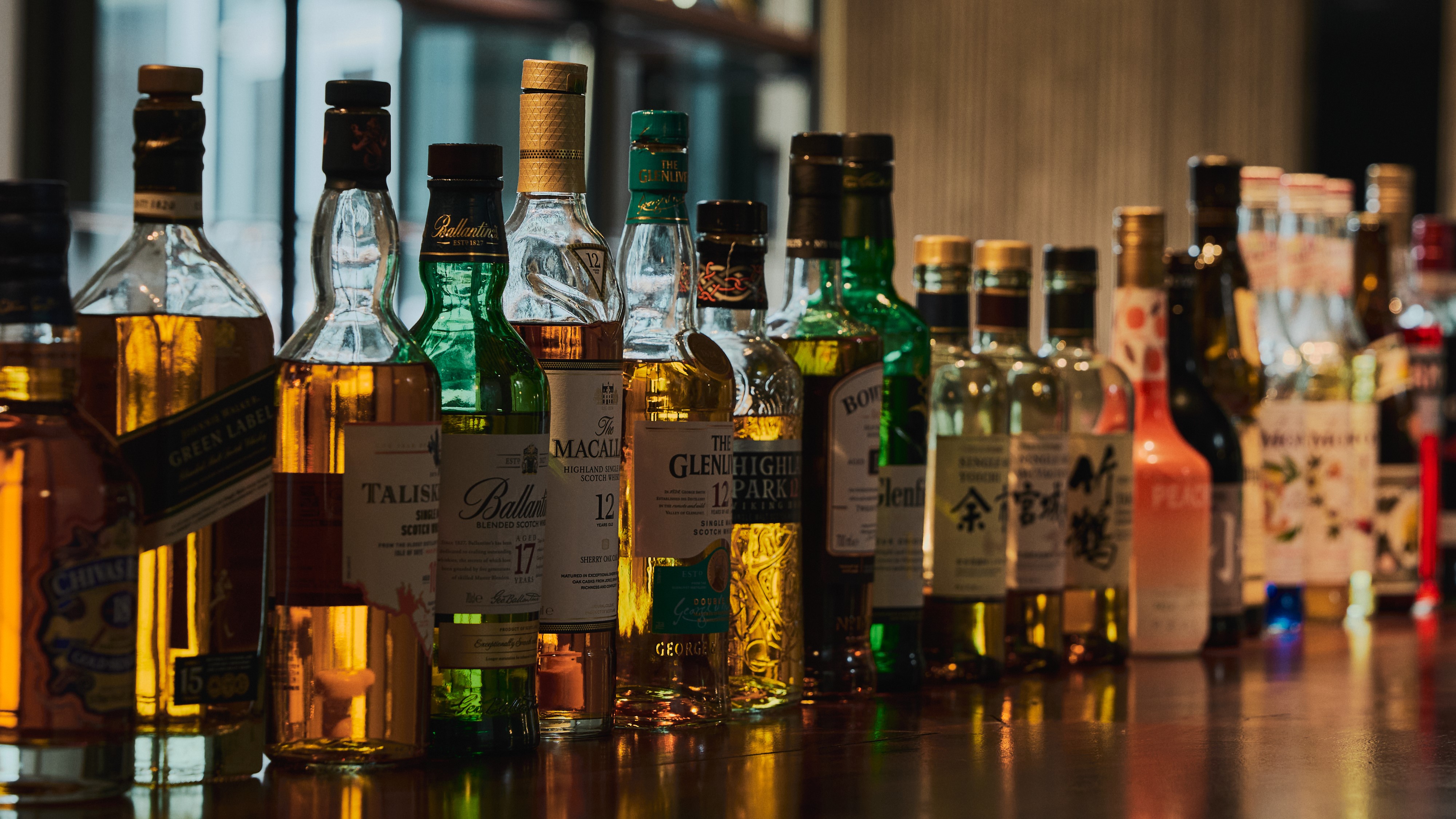 【BAR】カクテルはもちろん地酒もそろえております