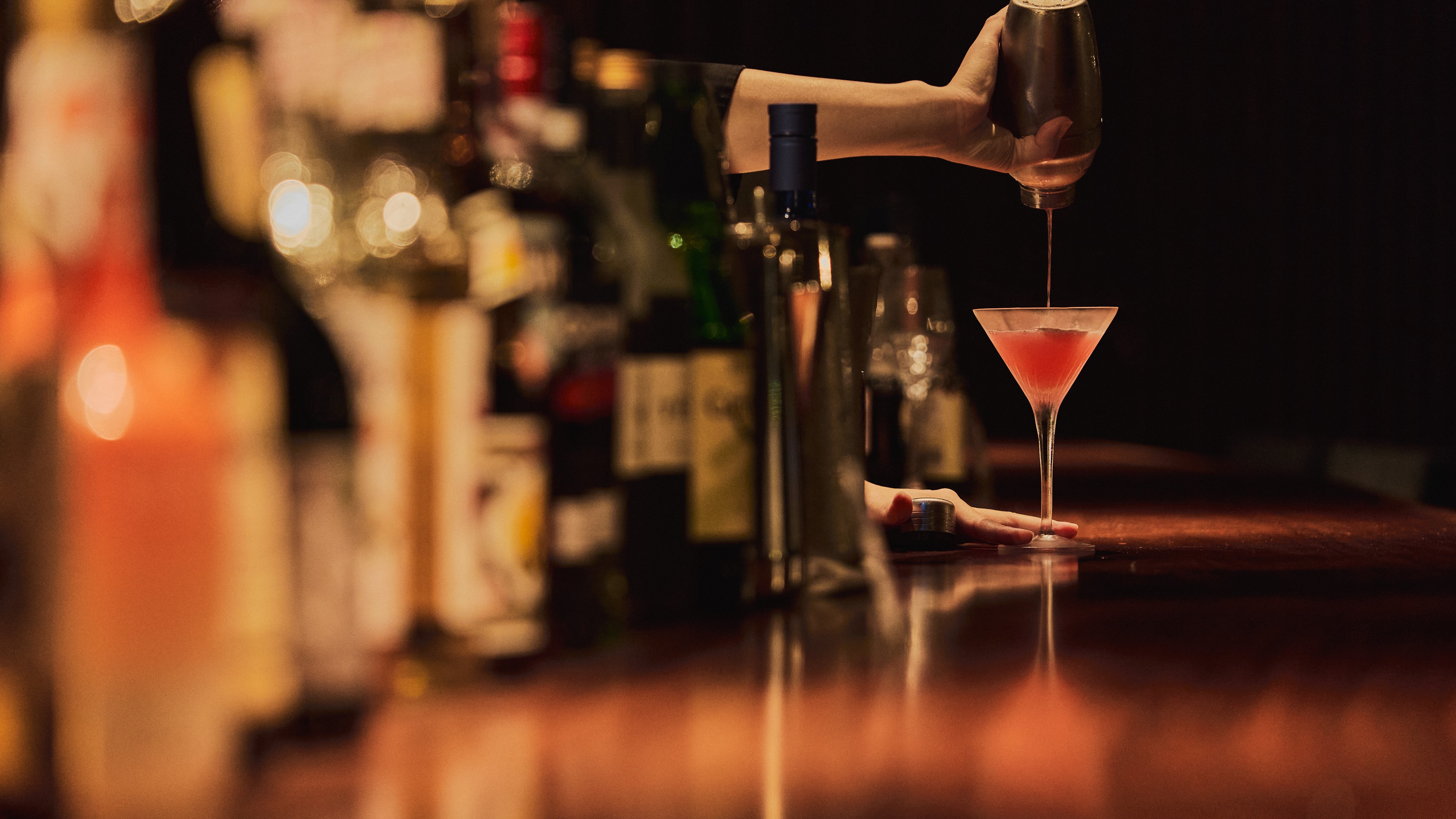 【BAR】お気に入りの一杯ですてきな夜を