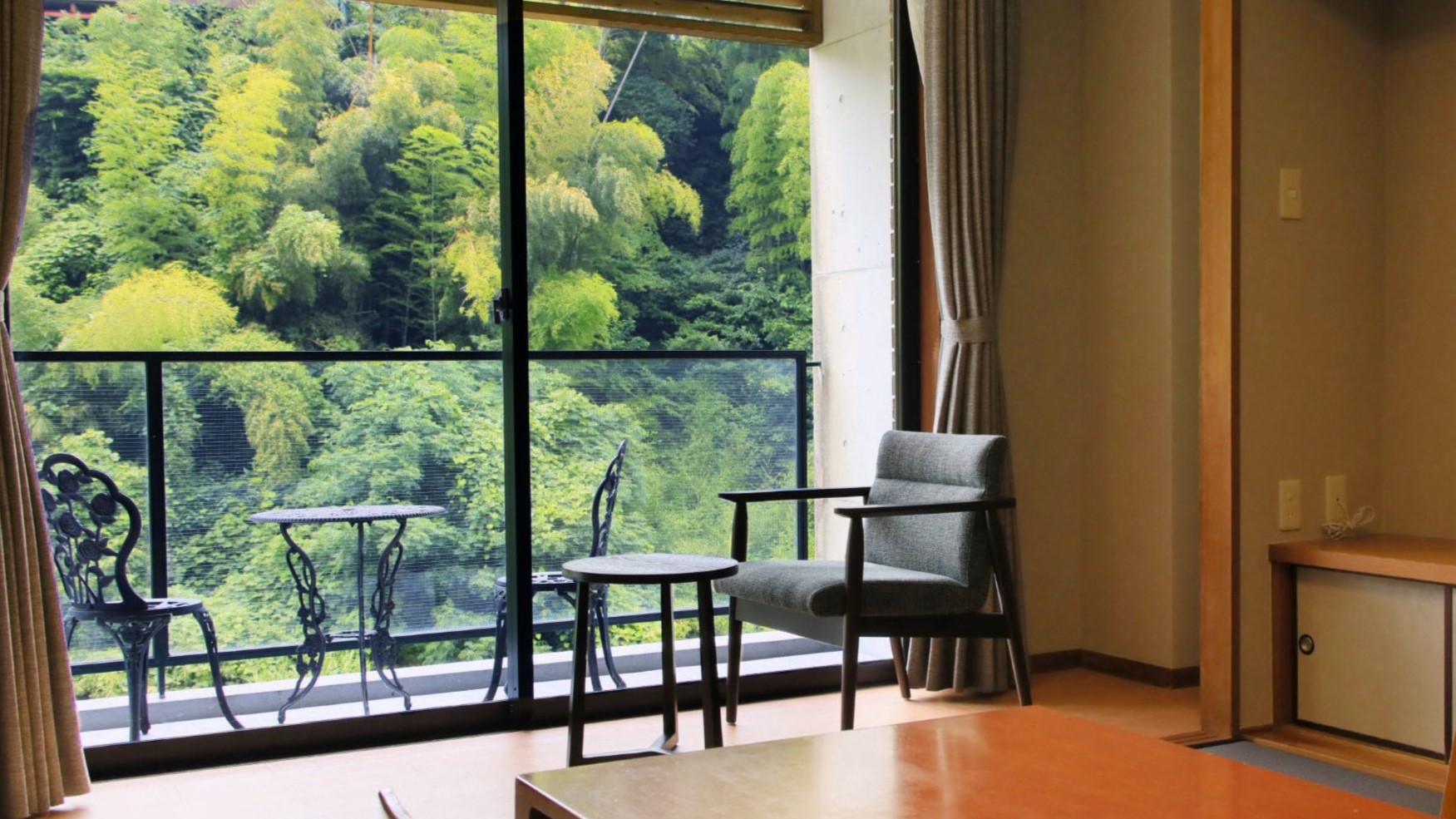 【和室8畳】シンプルな3名定員の客室です