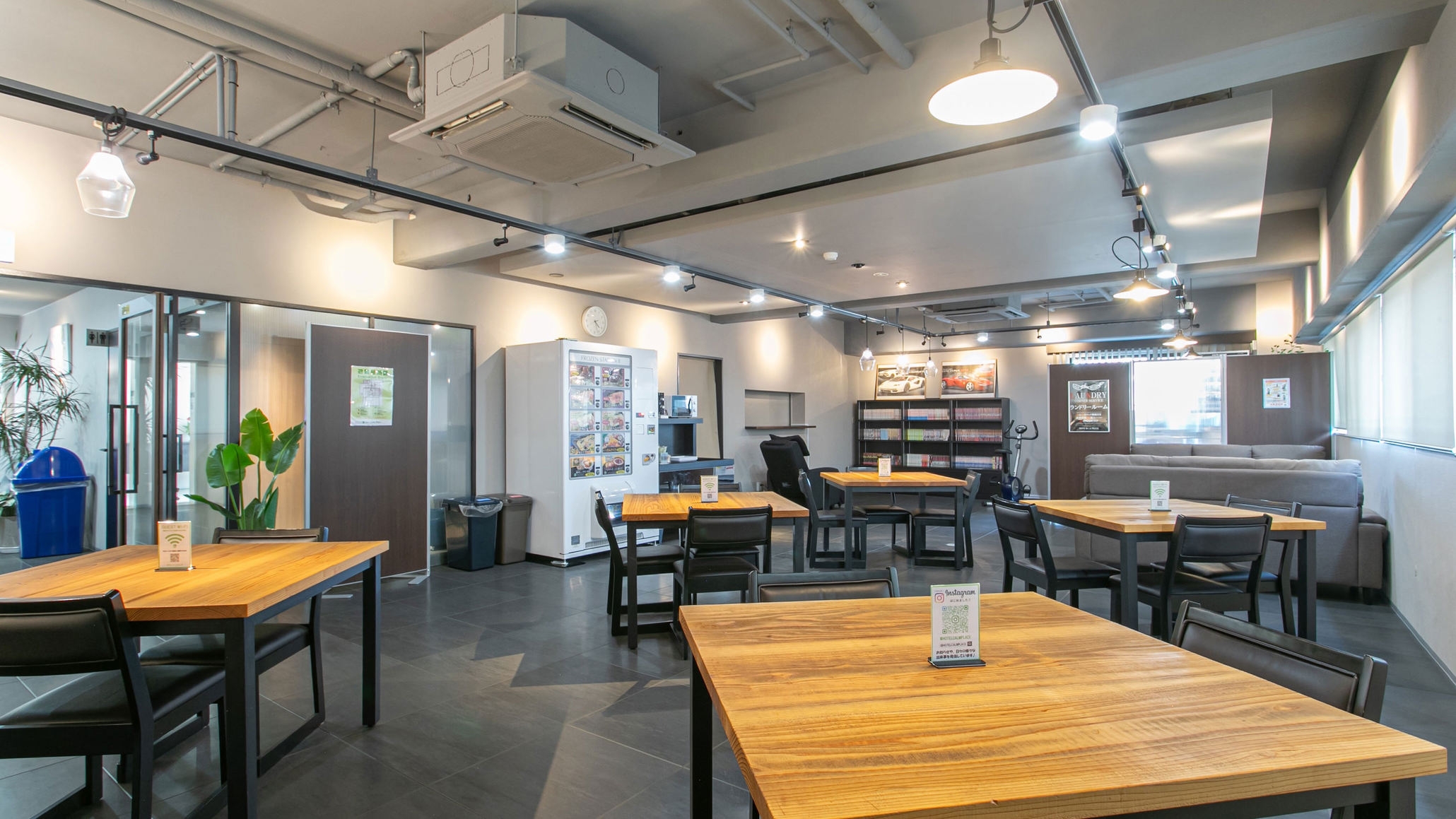 【直前割】今夜の宿をお得に確保！24時までインOK◆無料ラウンジ＆漫画500冊完備