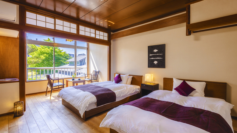 【和モダンスーペリアツイン】和の雰囲気と洋の快適さ融合。静かな寛ぎが訪れるツインベッドルーム。