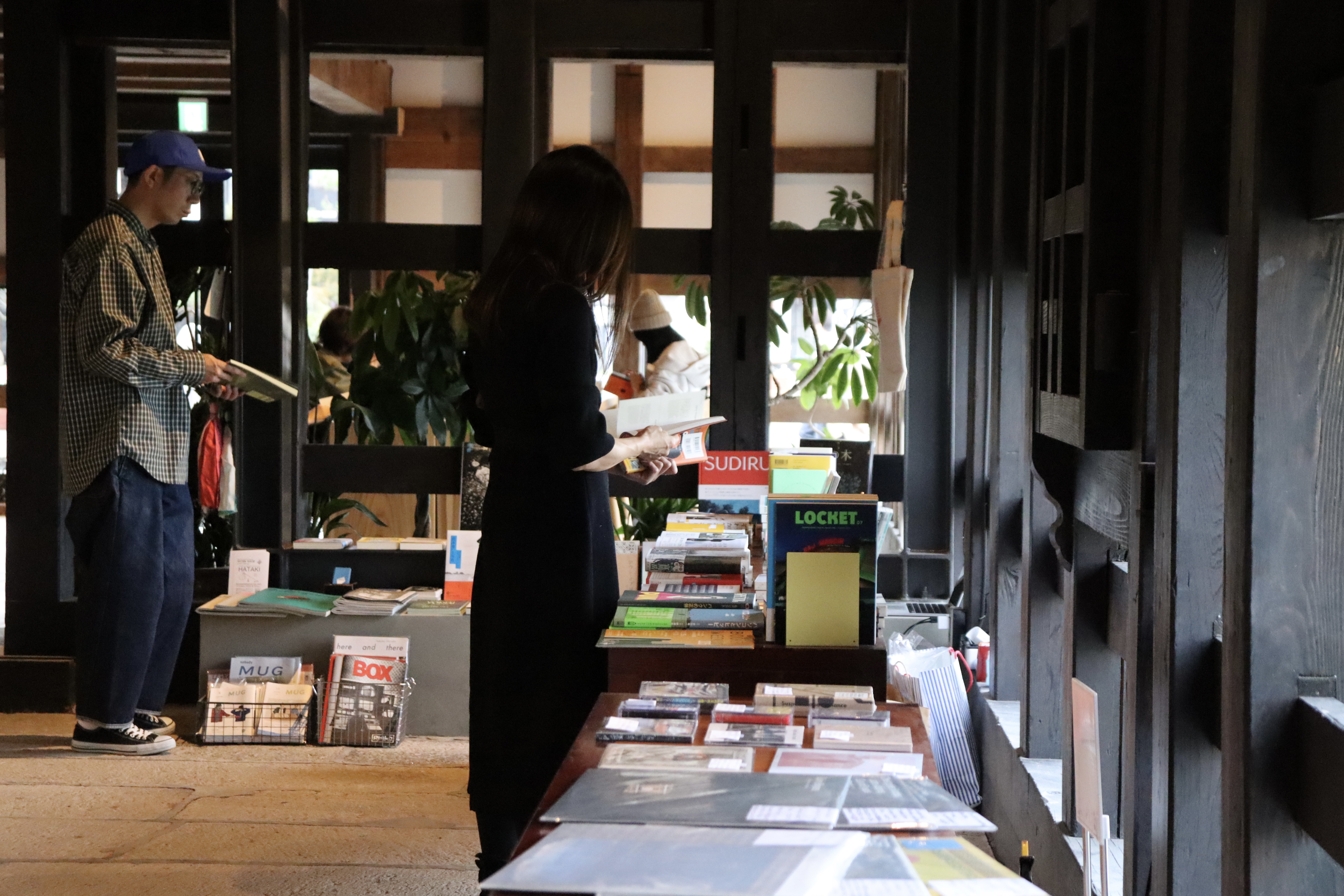 Lounge｜8:00-21:00の間ラウンジでご自由にお過ごしいただけます