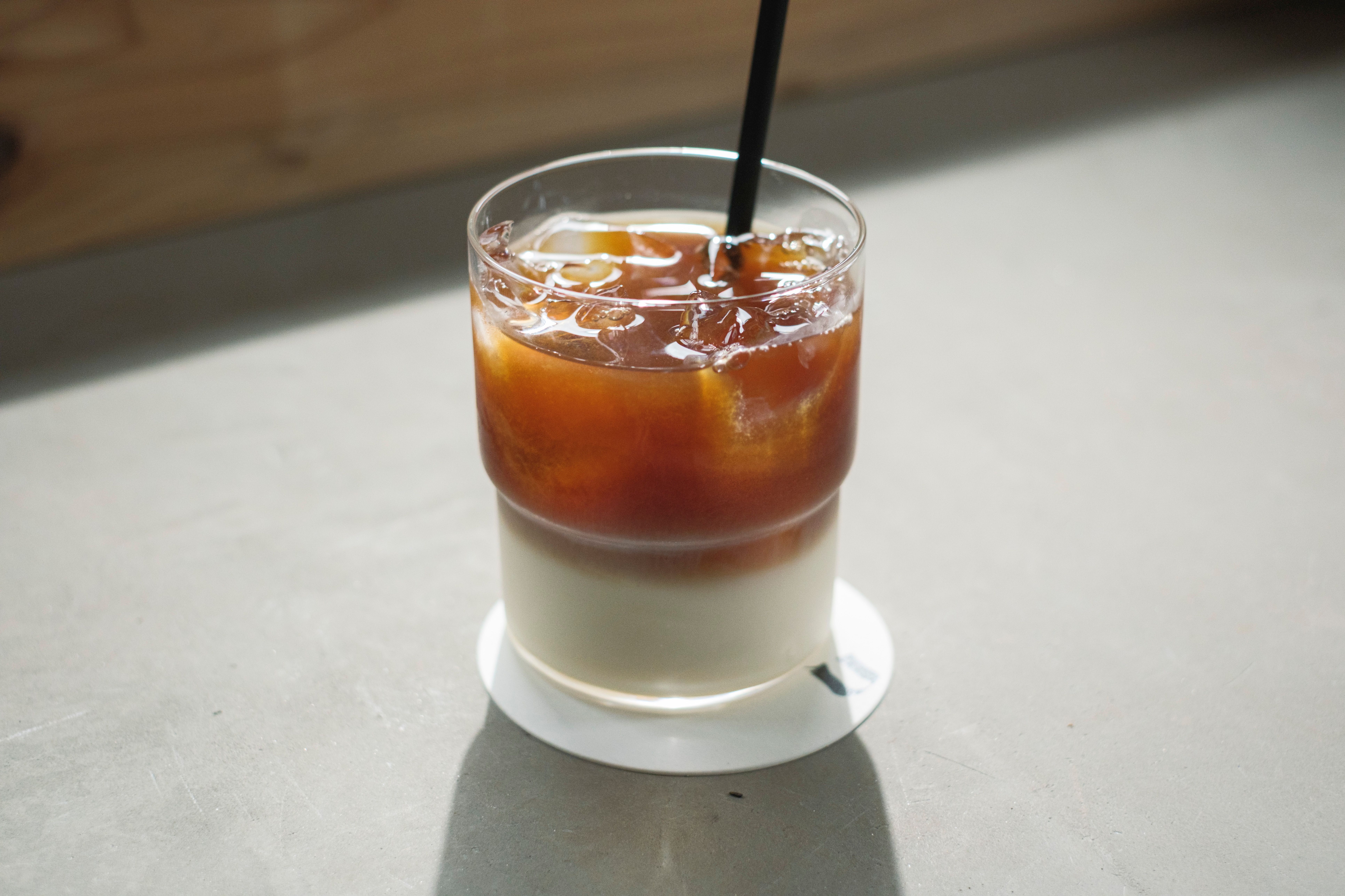 Cafe & Bar｜ラウンジ内カフェ&バーで提供する秋田県産大豆を使ったソイオレ