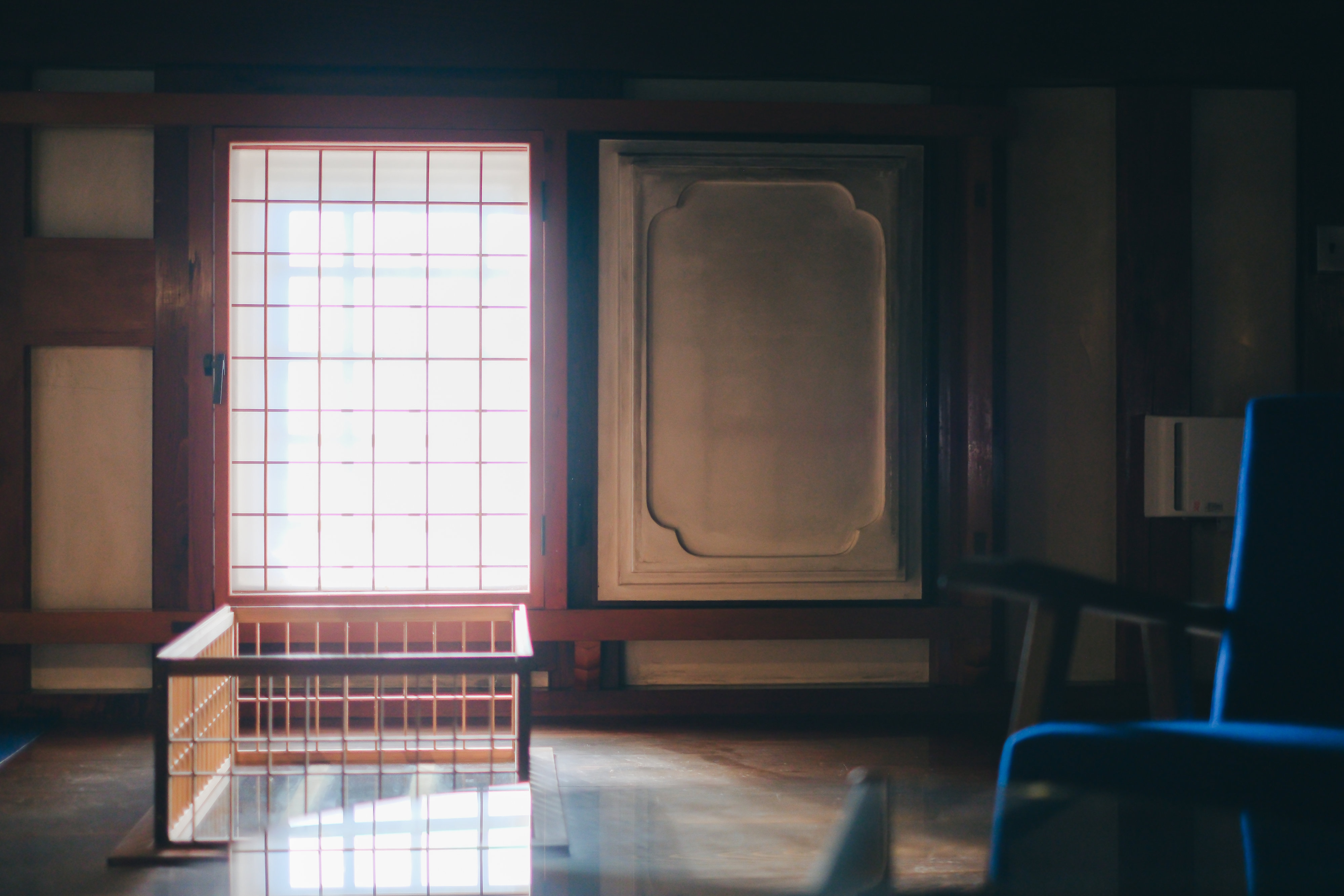 Suite with Aizome｜内蔵の趣をそのまま活かした内装