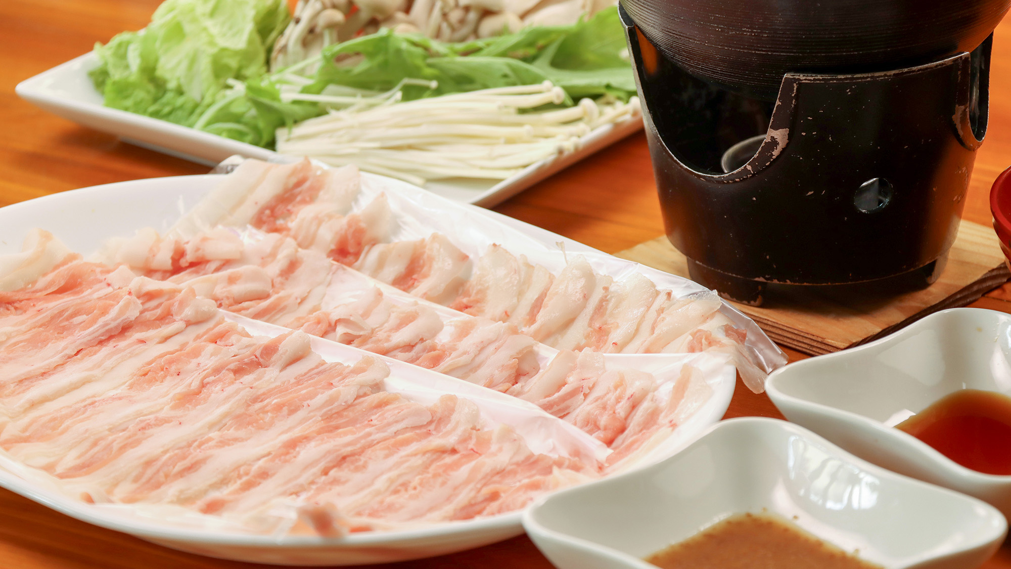 #夕食一例　やわらかいお肉と、たっぷり野菜を心ゆくまでお楽しみください。