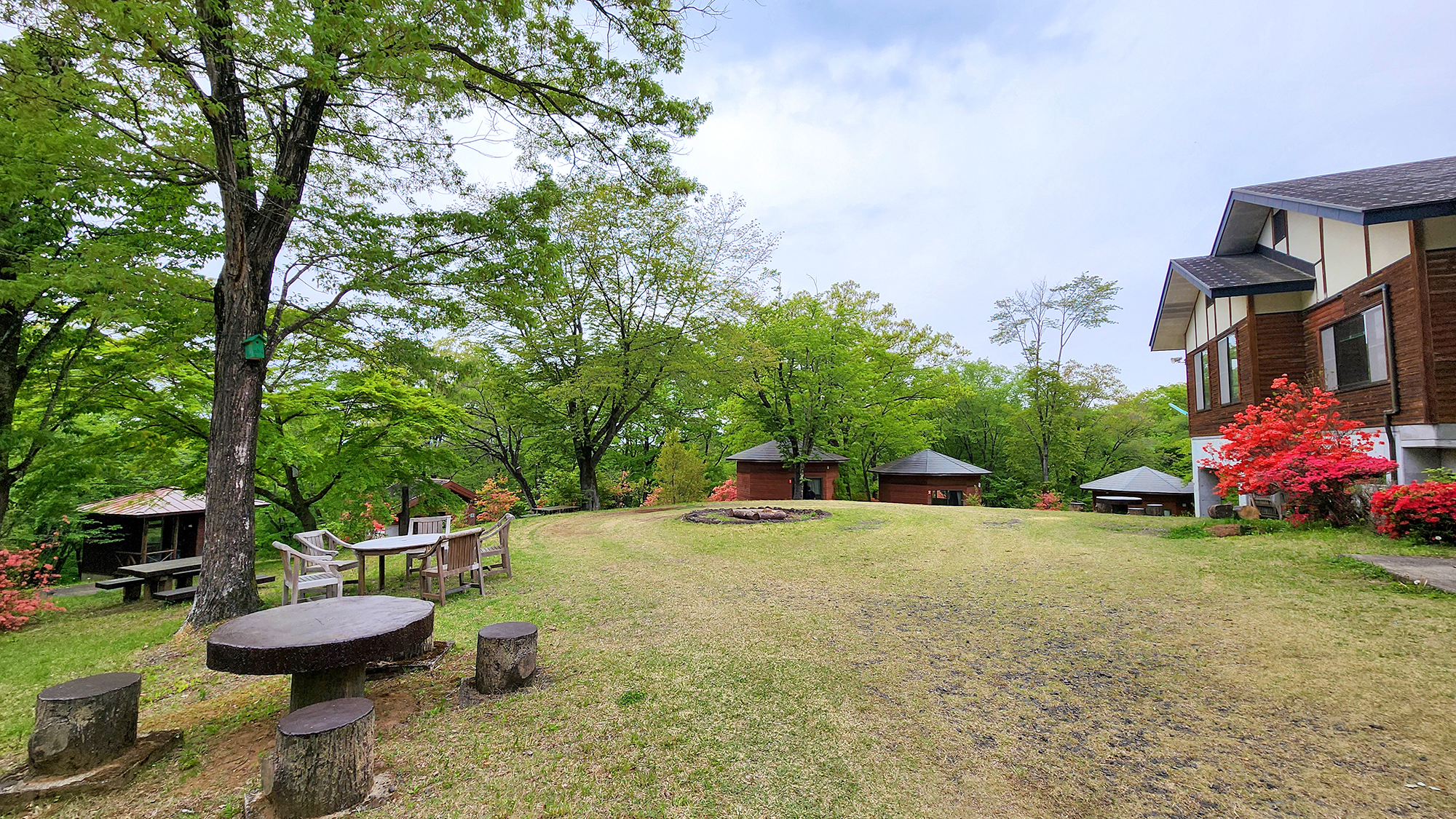 #8人用コテージ