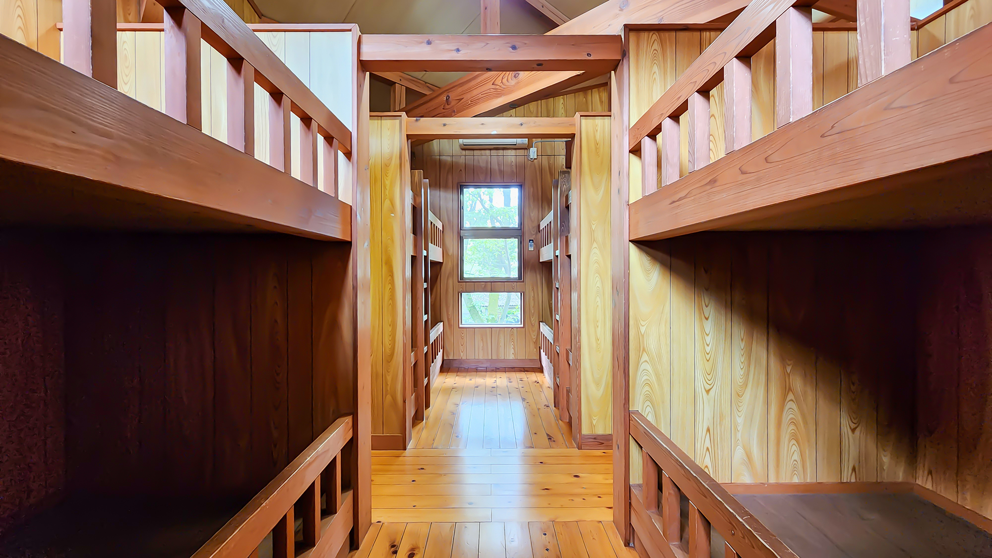 #8人用コテージ