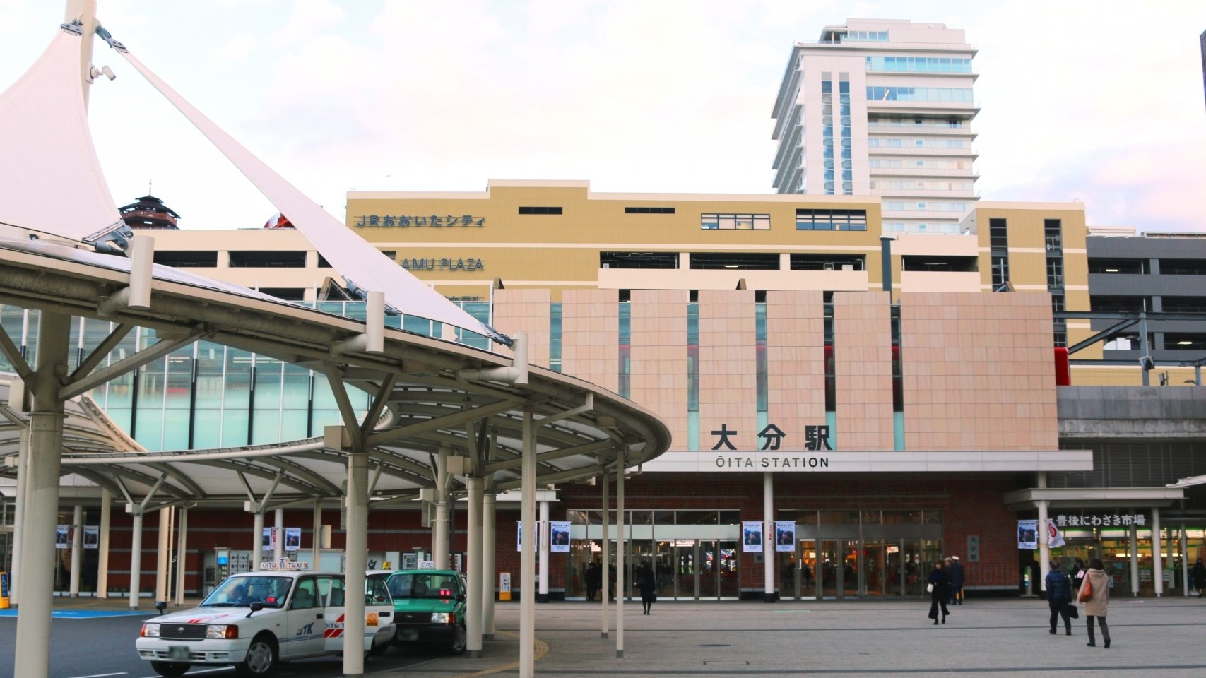 大分駅より徒歩約10分／繁華街・買い物にも便利！