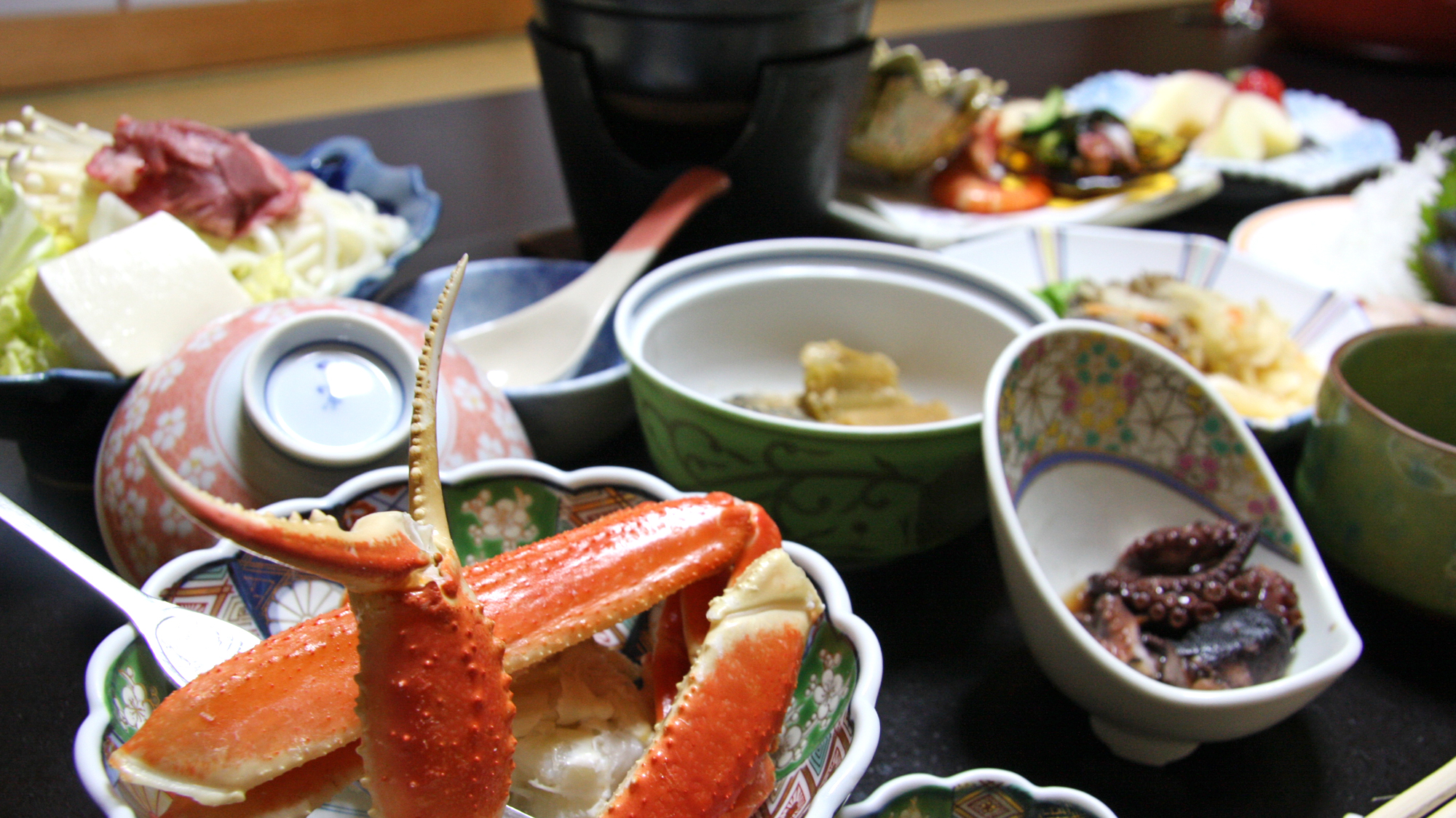 *夕食一例/地元の旬の食材を使用しております。