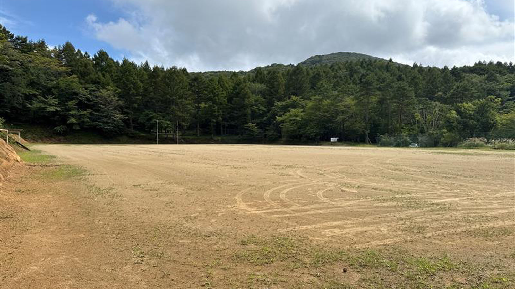 【グラウンド】ラグビー、野球など各種スポーツに対応しています*