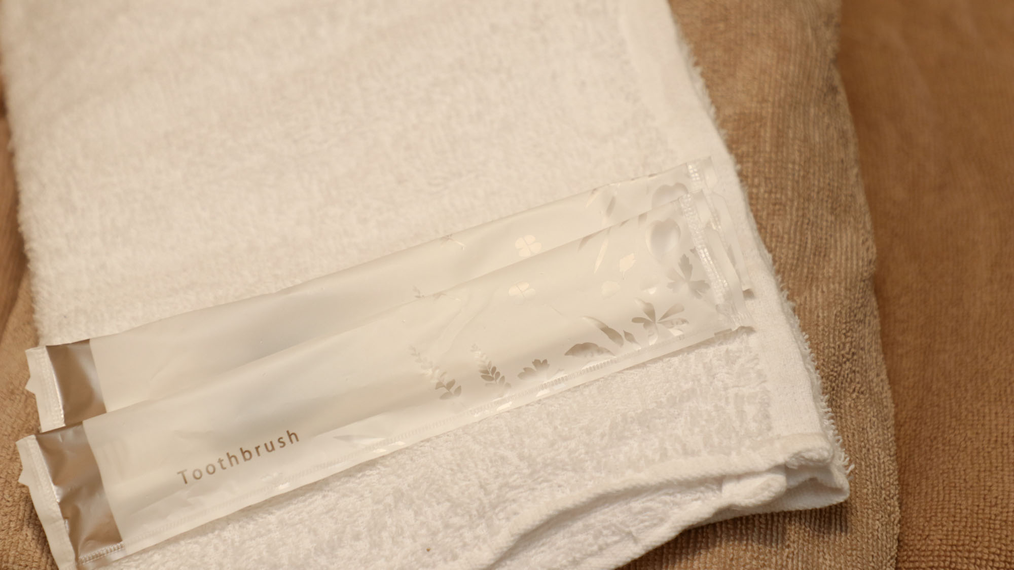 アメニティ　タオル大・小・歯ブラシ*