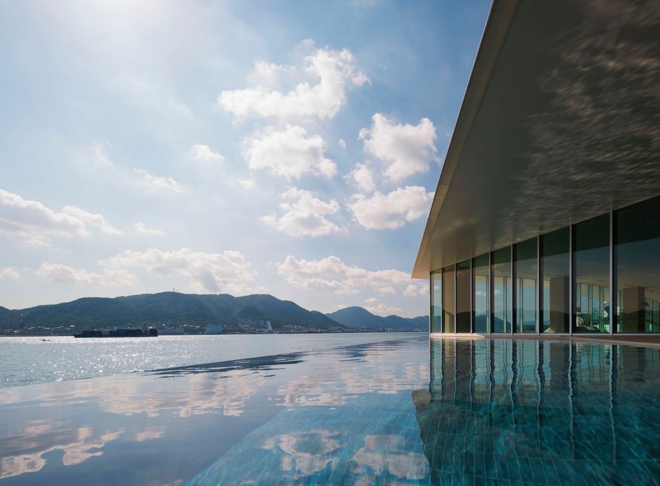 インフィニティプール