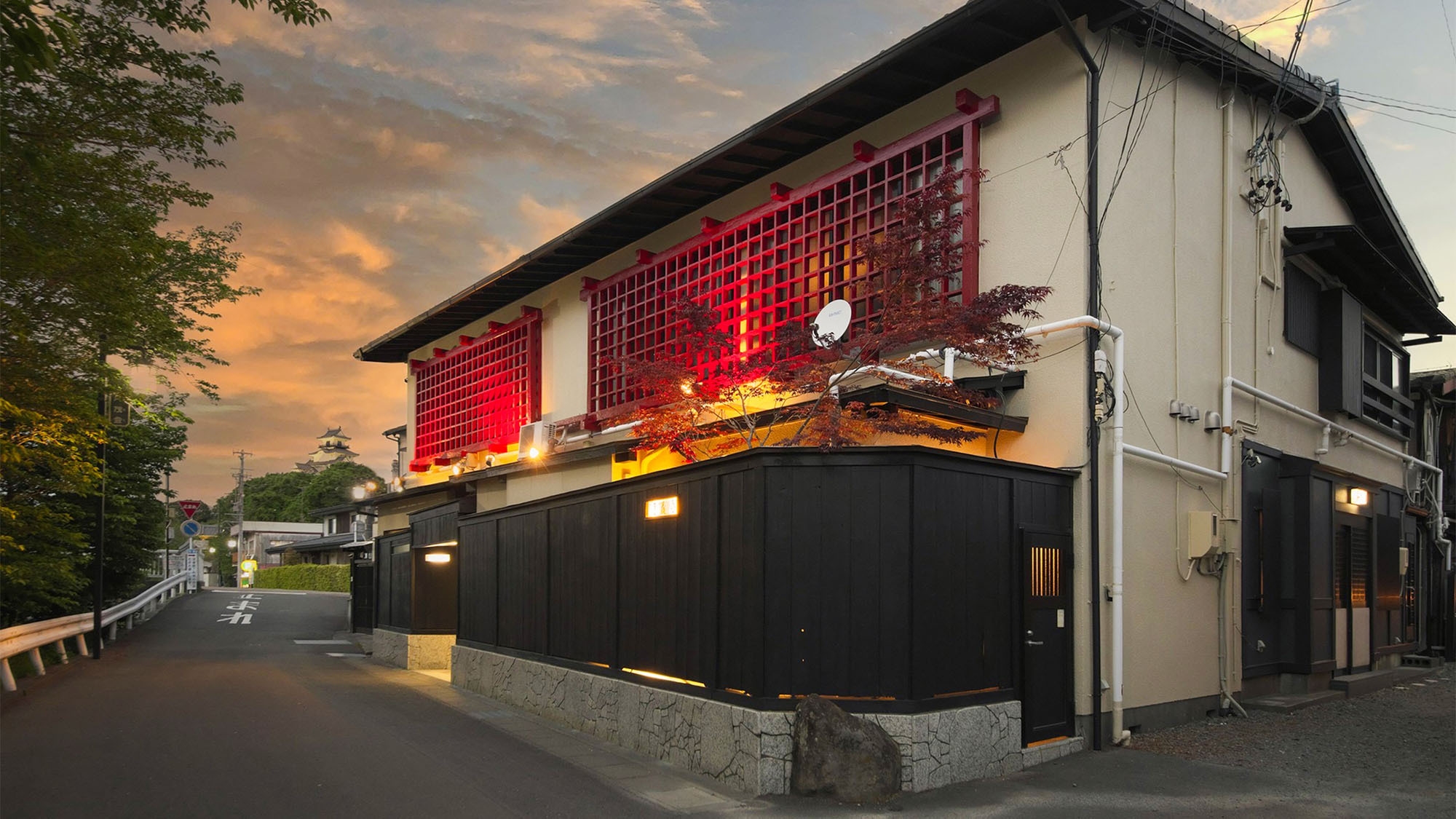 〔素泊〕掛川城城下町の純和風旅館で過ごす落ち着きのひととき　レトロとモダンを感じさせる和のくつろぎ