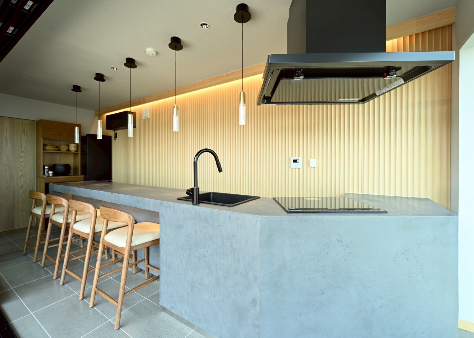 大型バレルサウナ・バレルサウナ岩風呂付客室・キッチン