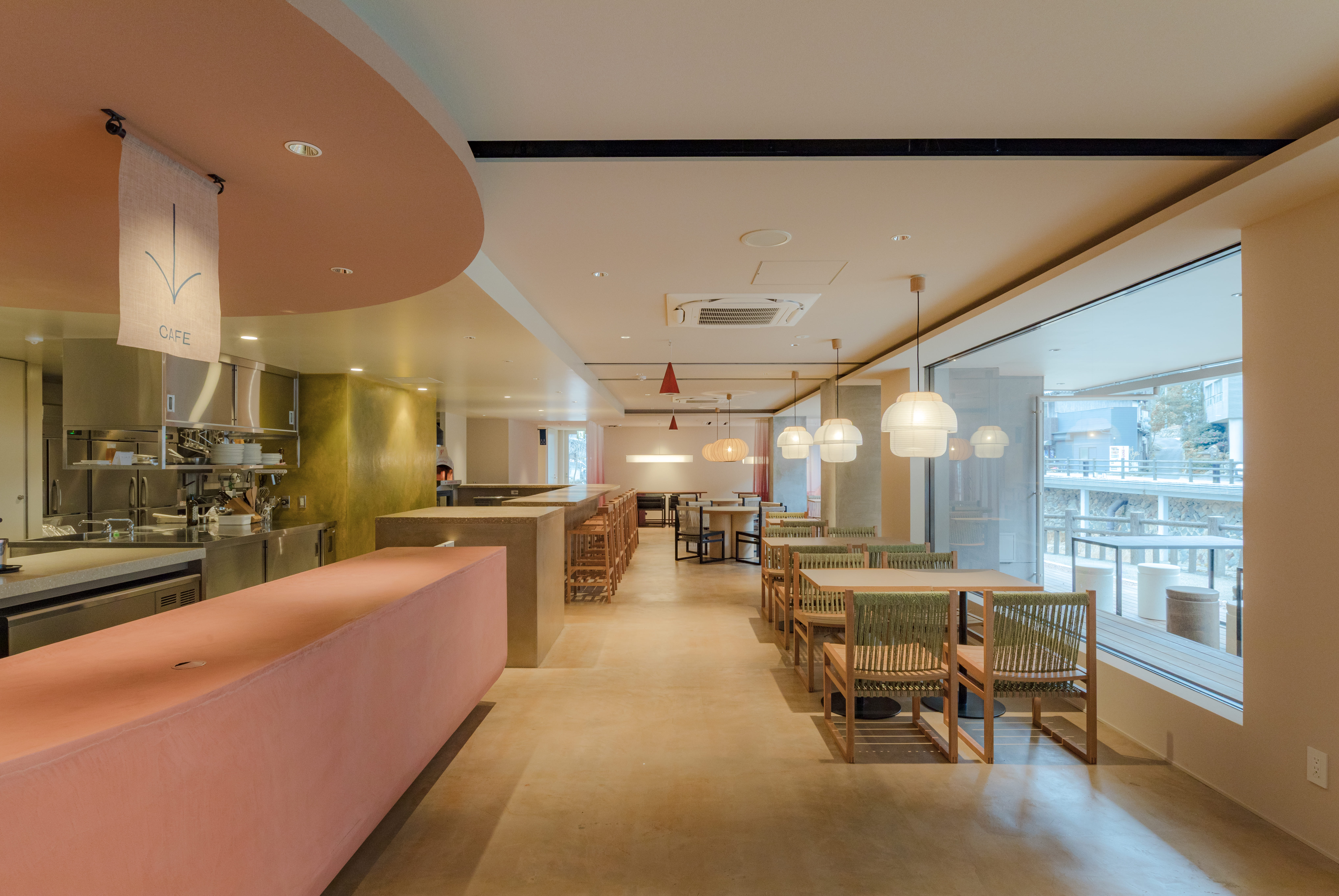 【レストラン1F】地元の旬の食材をふんだんに使ったイタリアンレストラン『TARU』