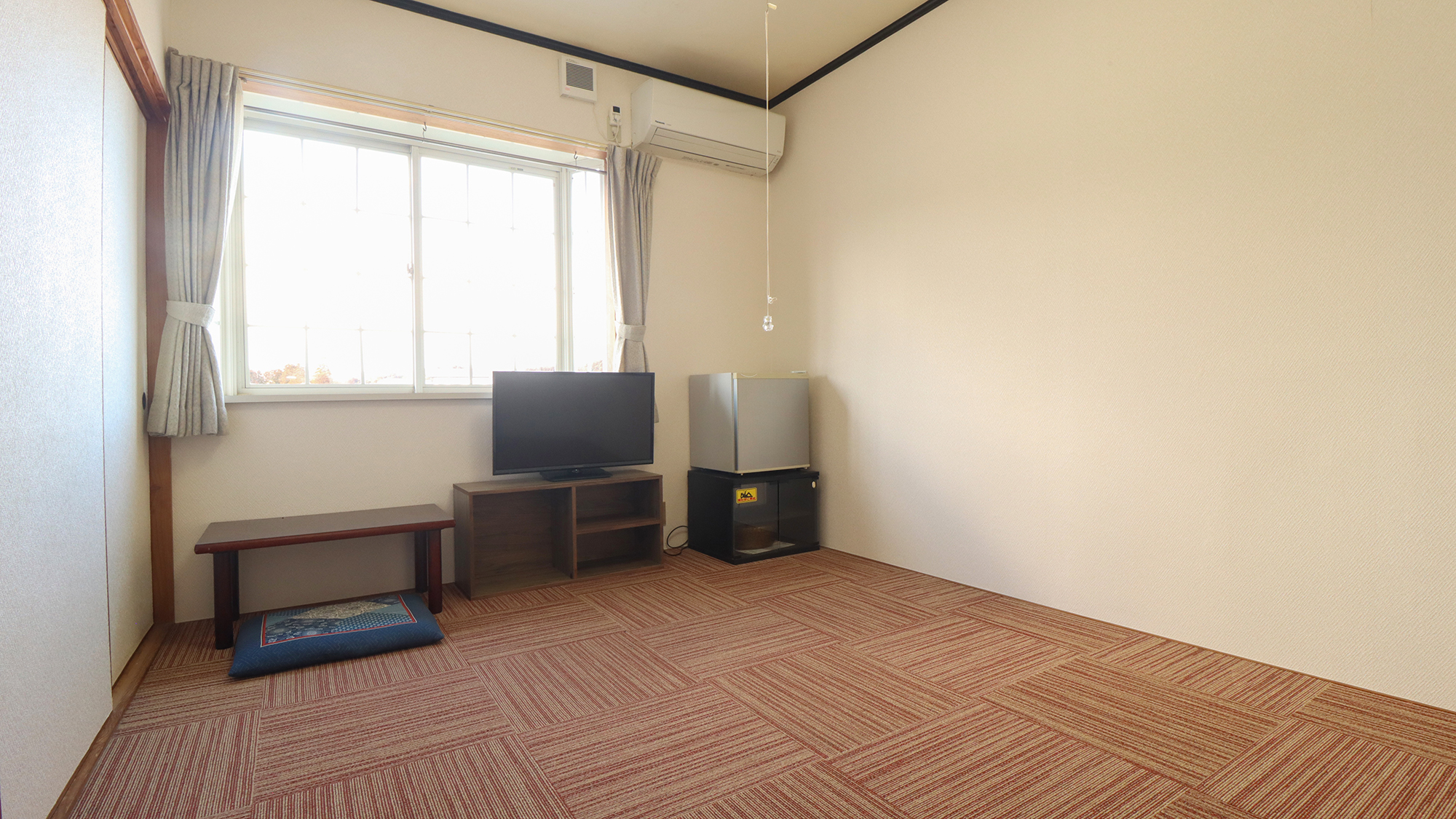 #本館6畳 ゆったりとした客室